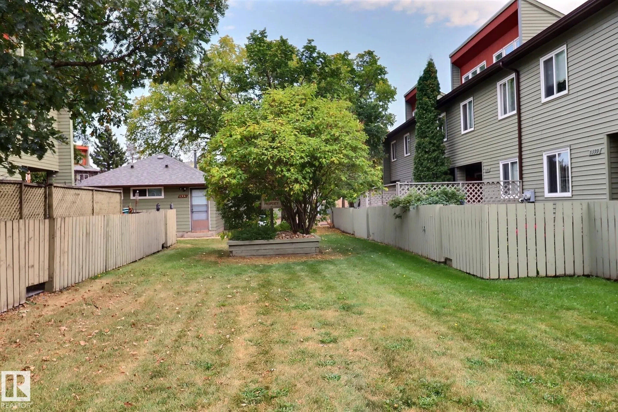 5383 HILL VIEW Crescent