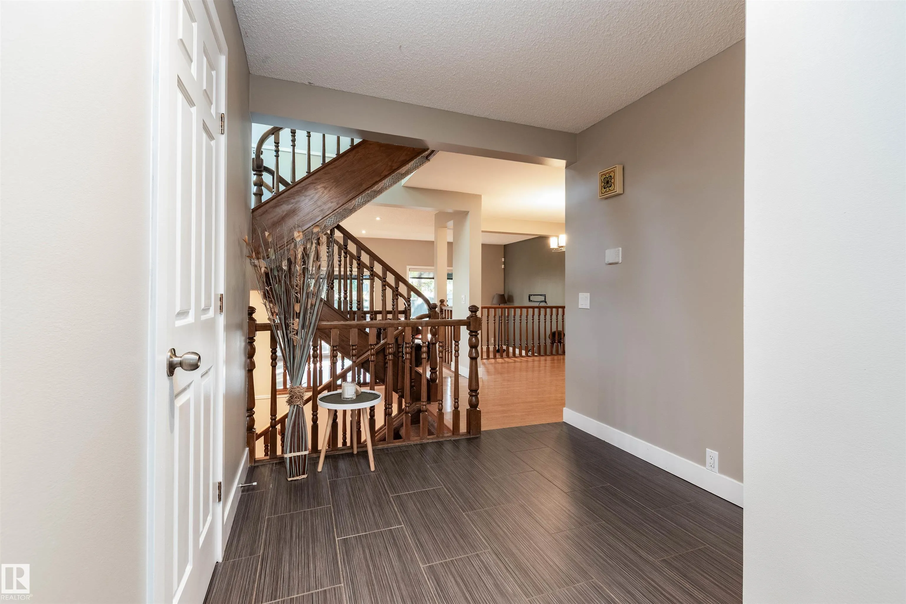 614 WOODBRIDGE Way