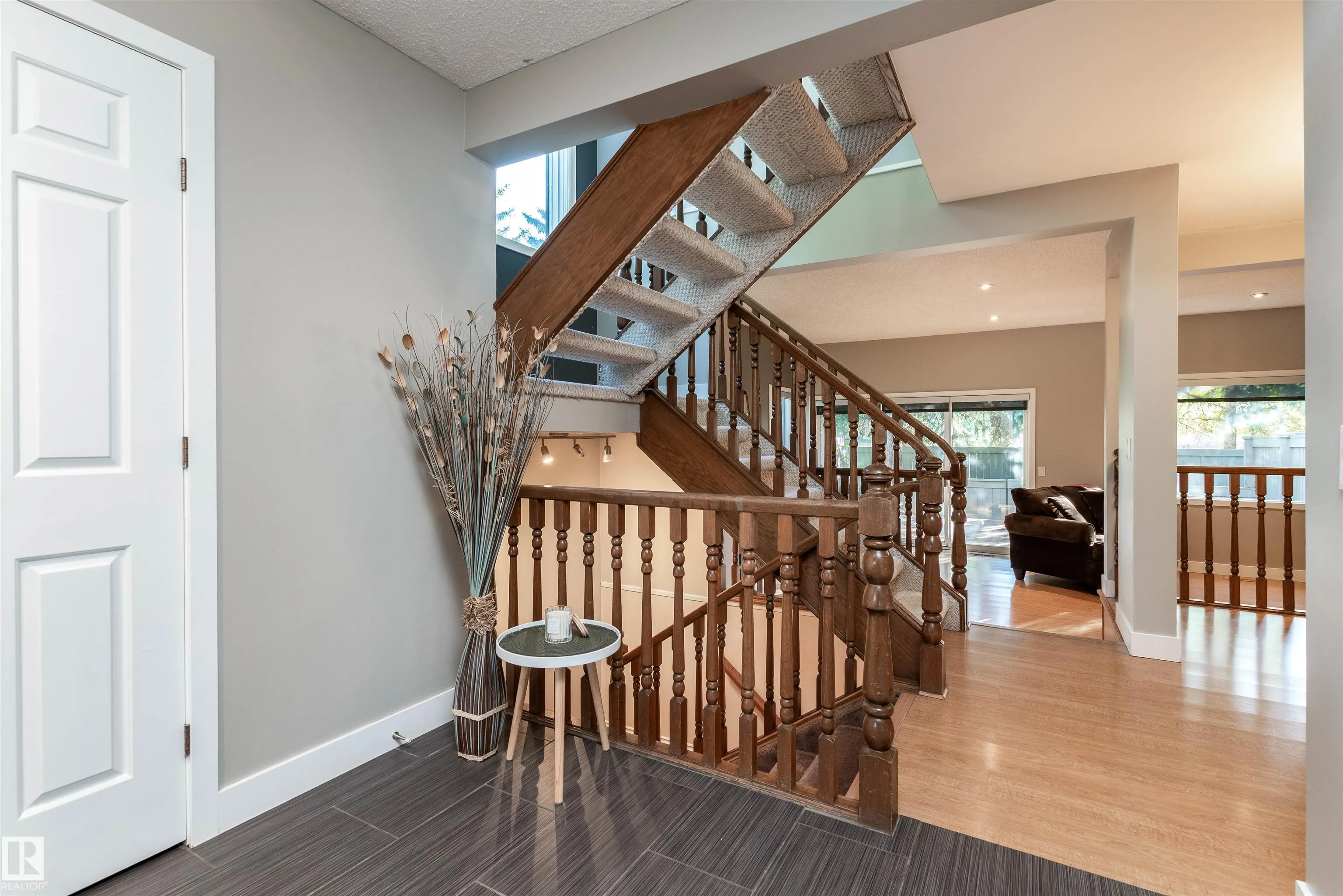 614 WOODBRIDGE Way