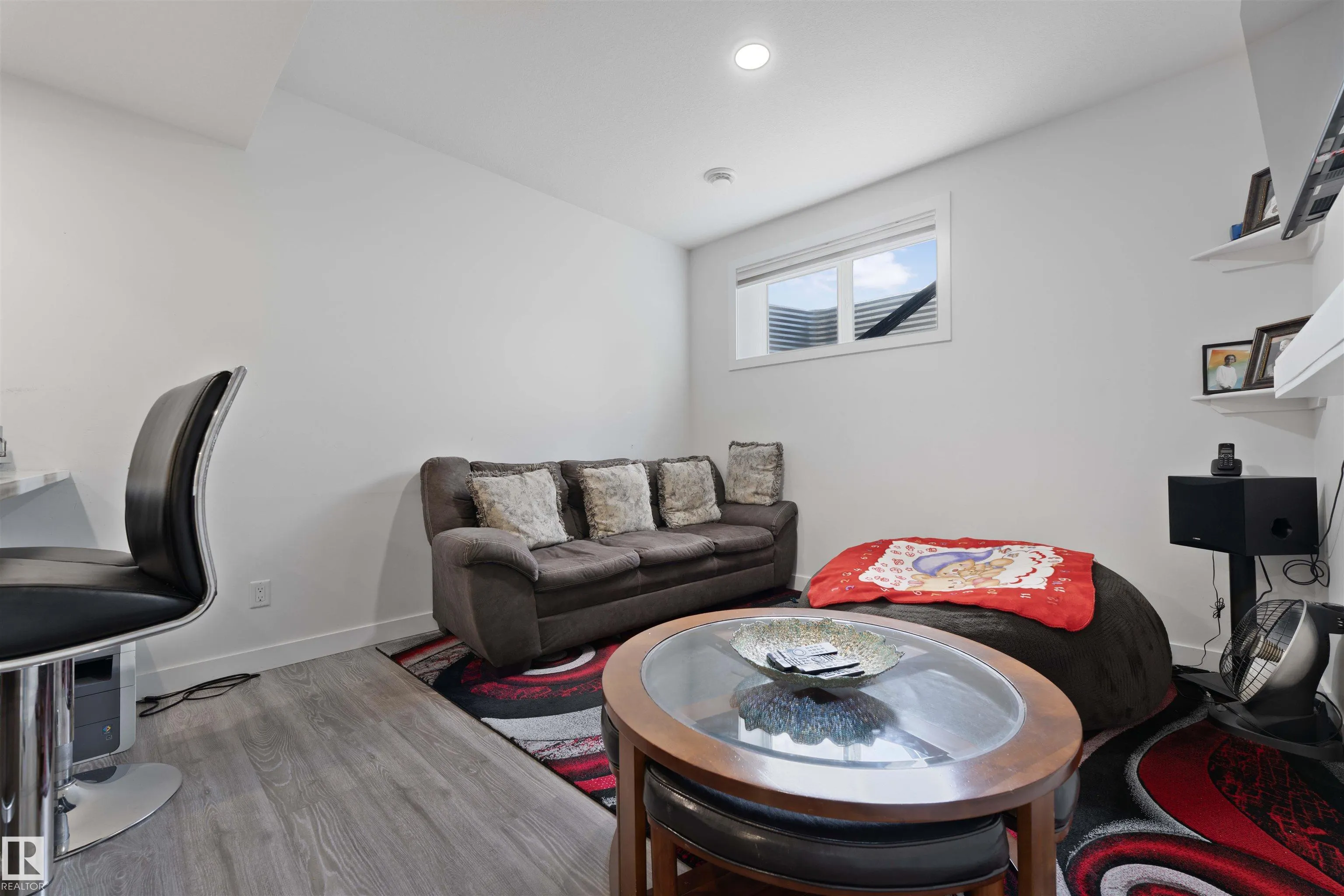 1206 27 Street