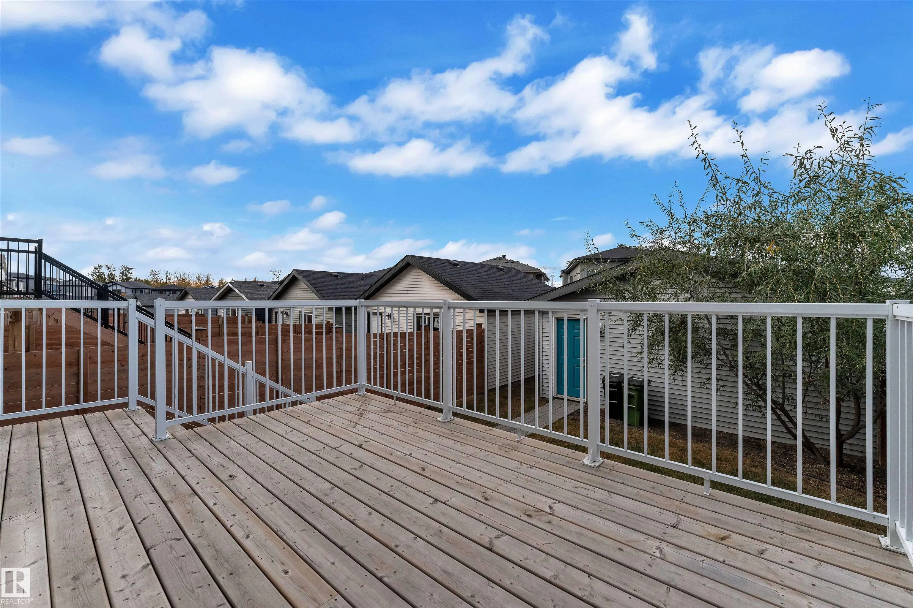 176 CHARLESWORTH Drive