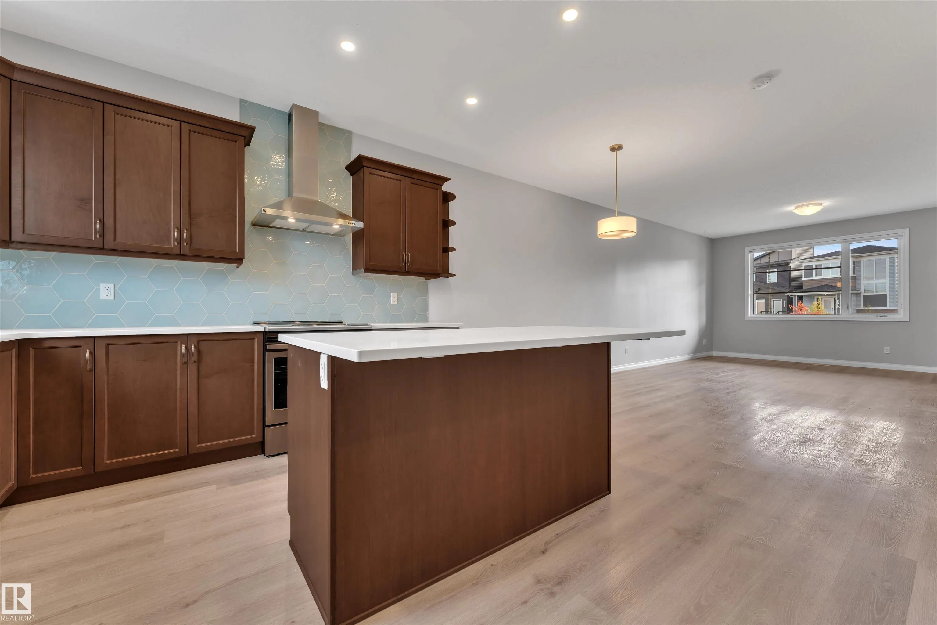 176 CHARLESWORTH Drive