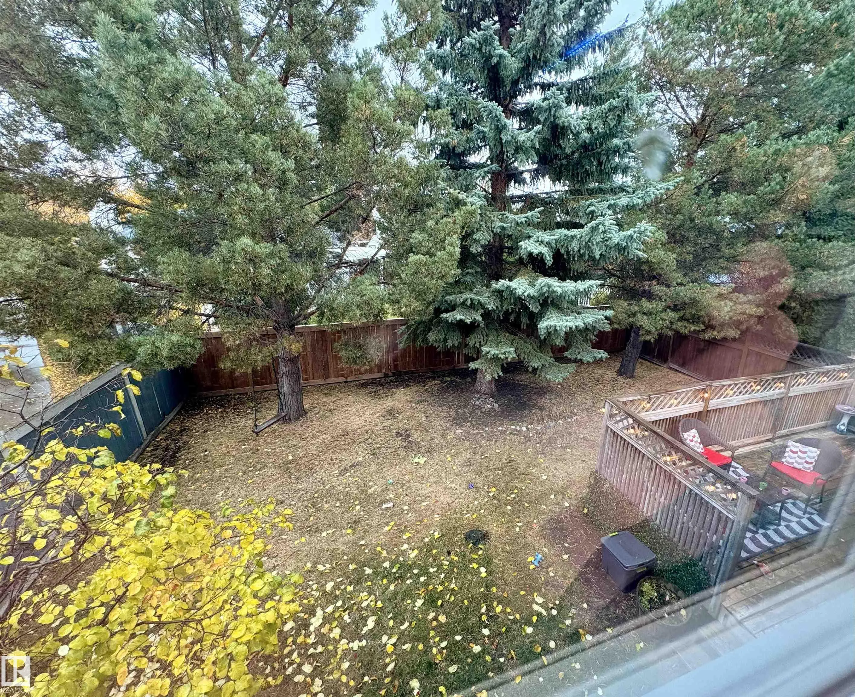 75 WOODSIDE Crescent