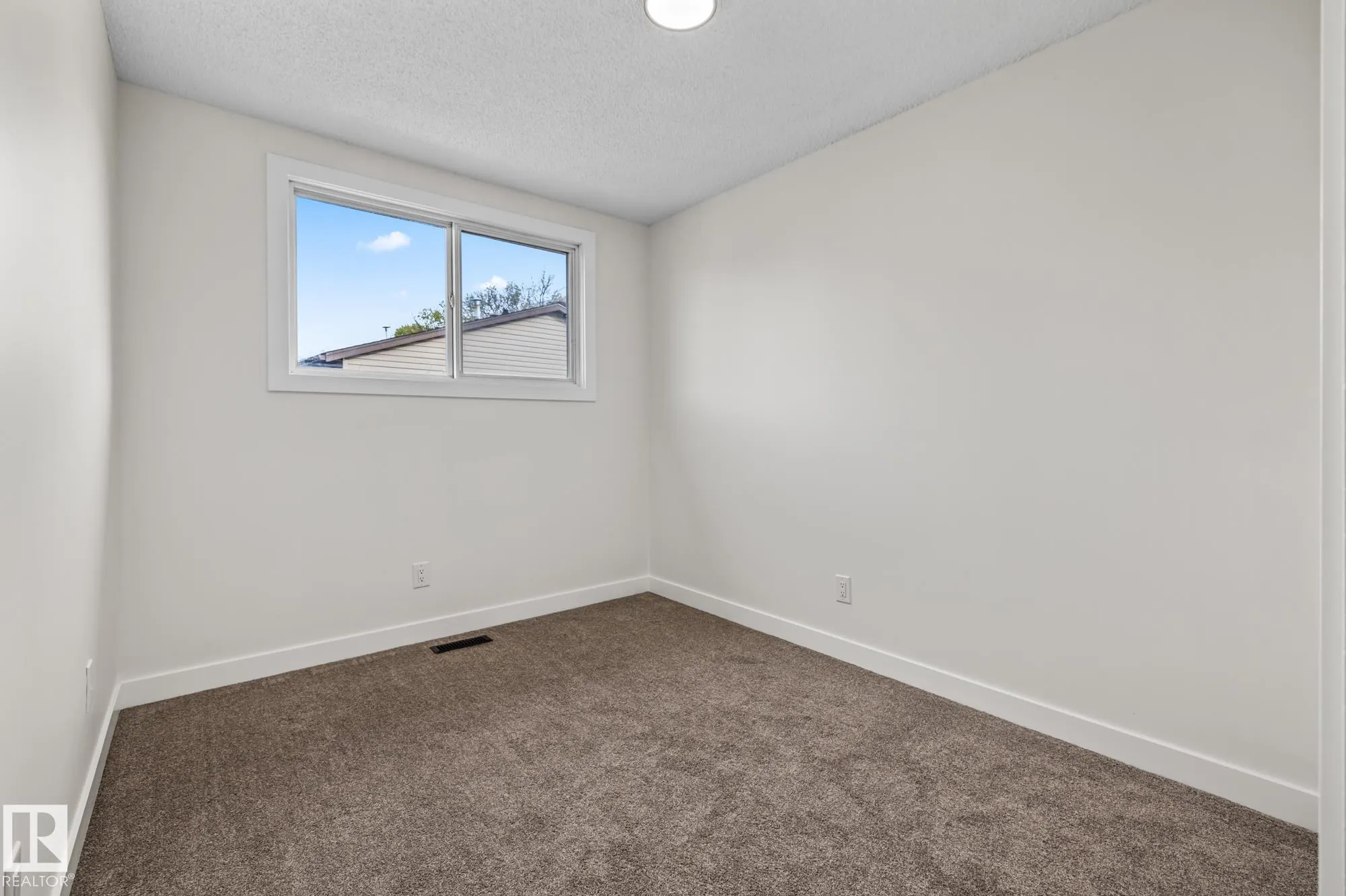 1159 HOOKE Road