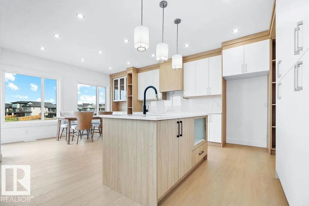 230 Linden Loop