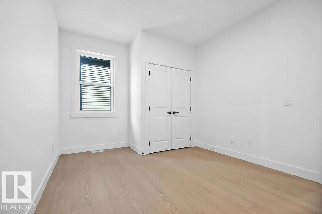 230 Linden Loop