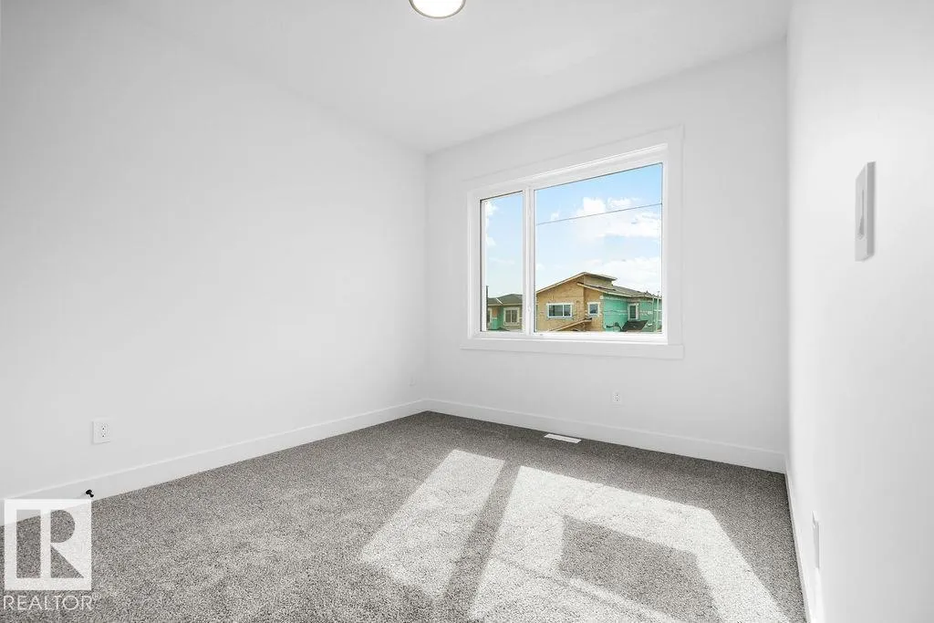 230 Linden Loop