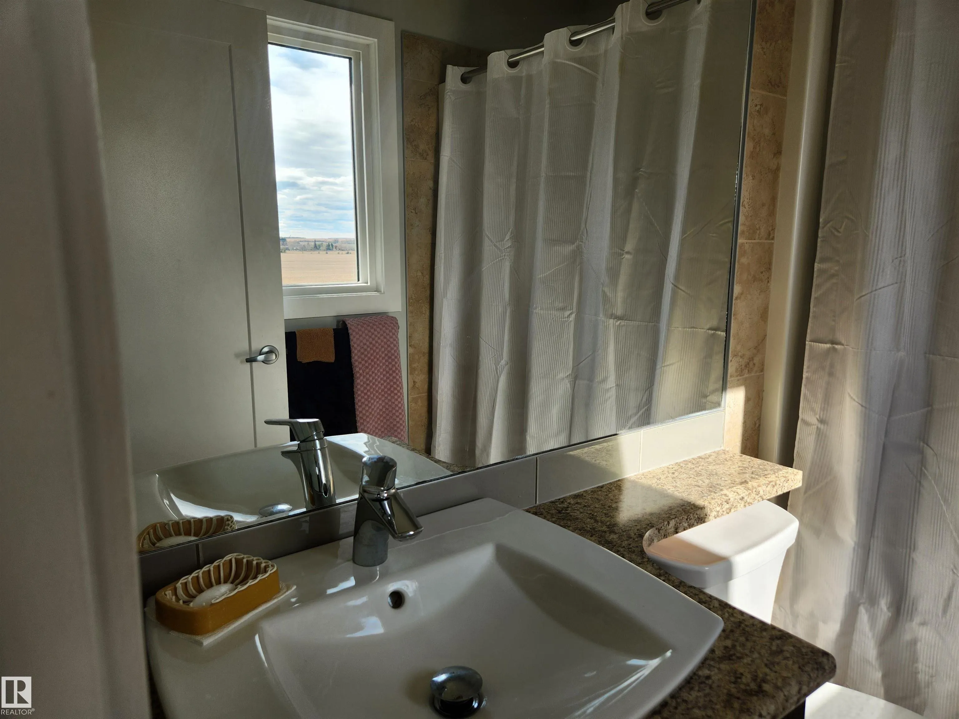 183 Santana Crescent