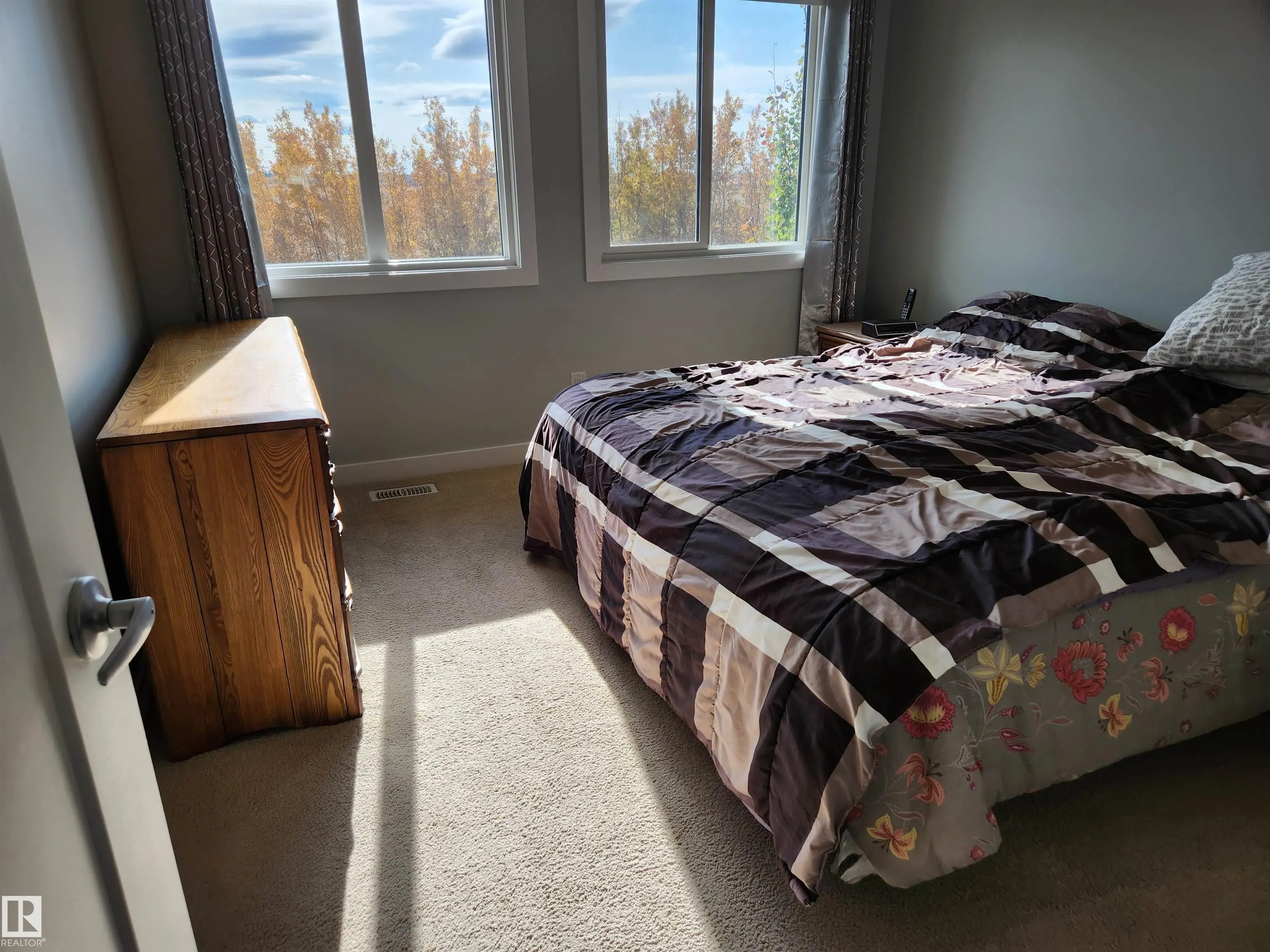 183 Santana Crescent