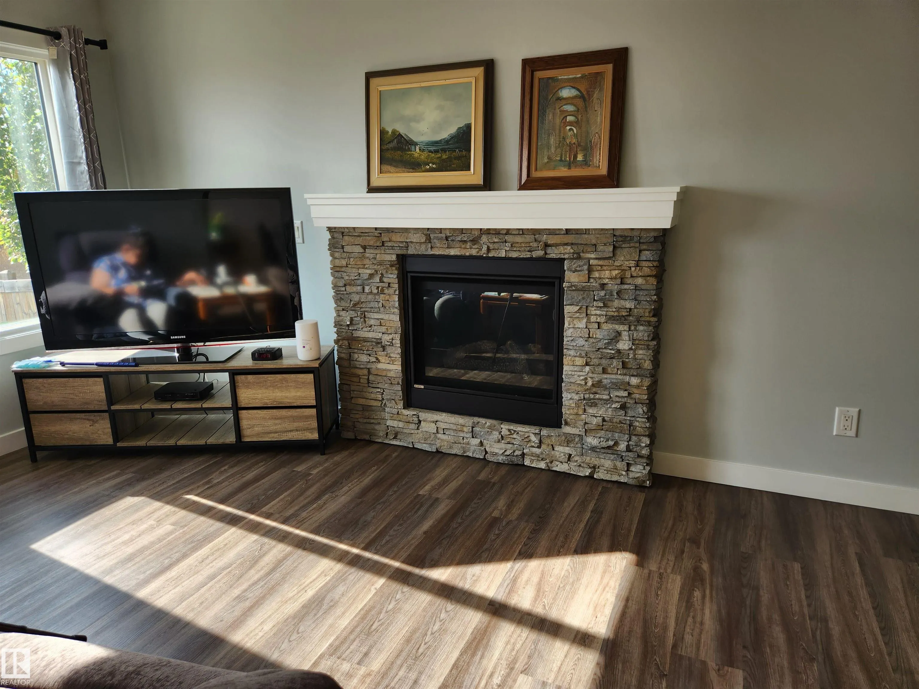 183 Santana Crescent