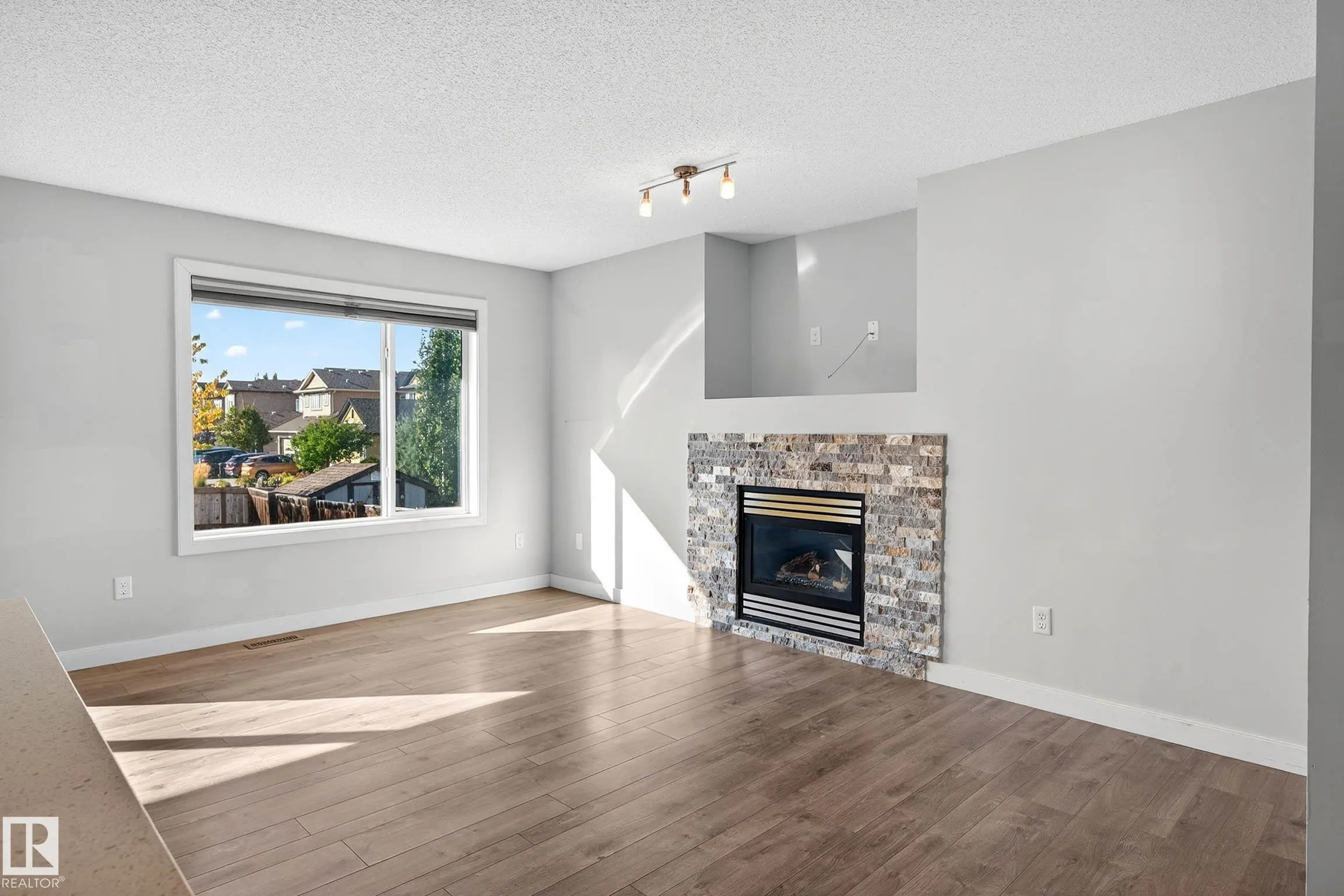 6019 SUNBROOK Landing