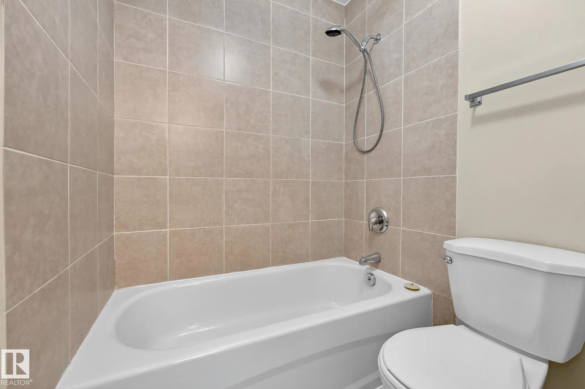 1 GARDEN GROVE Grove