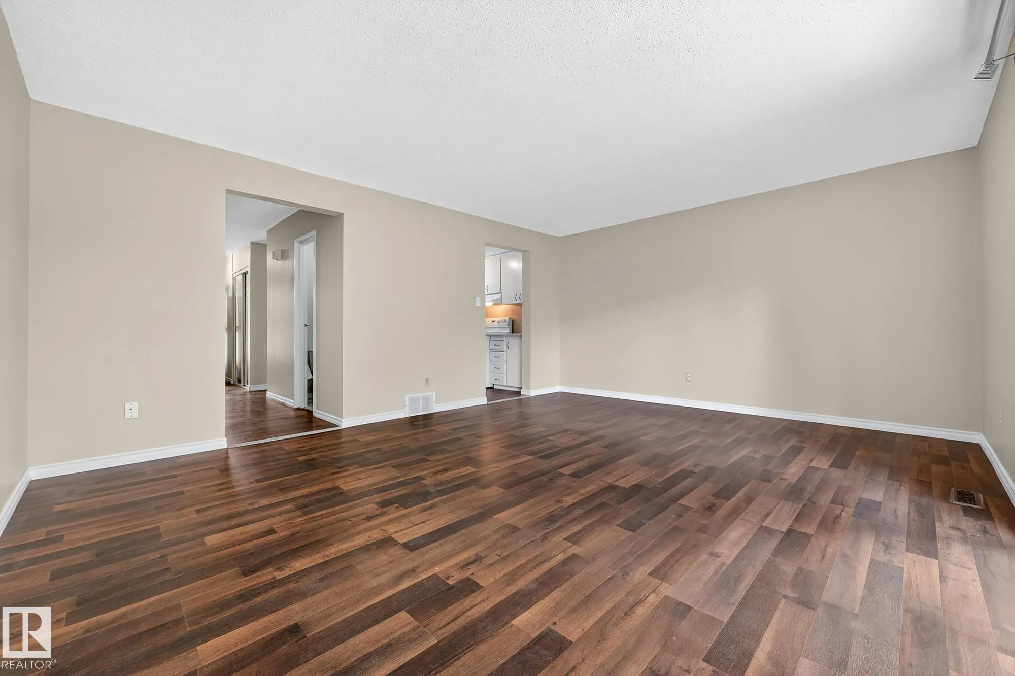 1 GARDEN GROVE Grove
