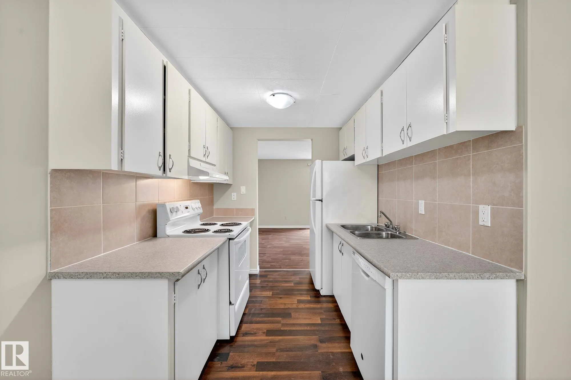 1 GARDEN GROVE Grove