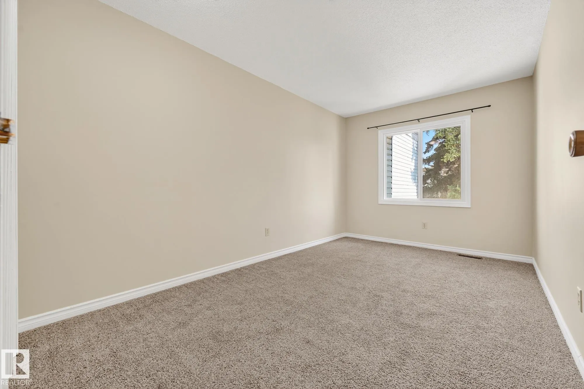 1 GARDEN GROVE Grove