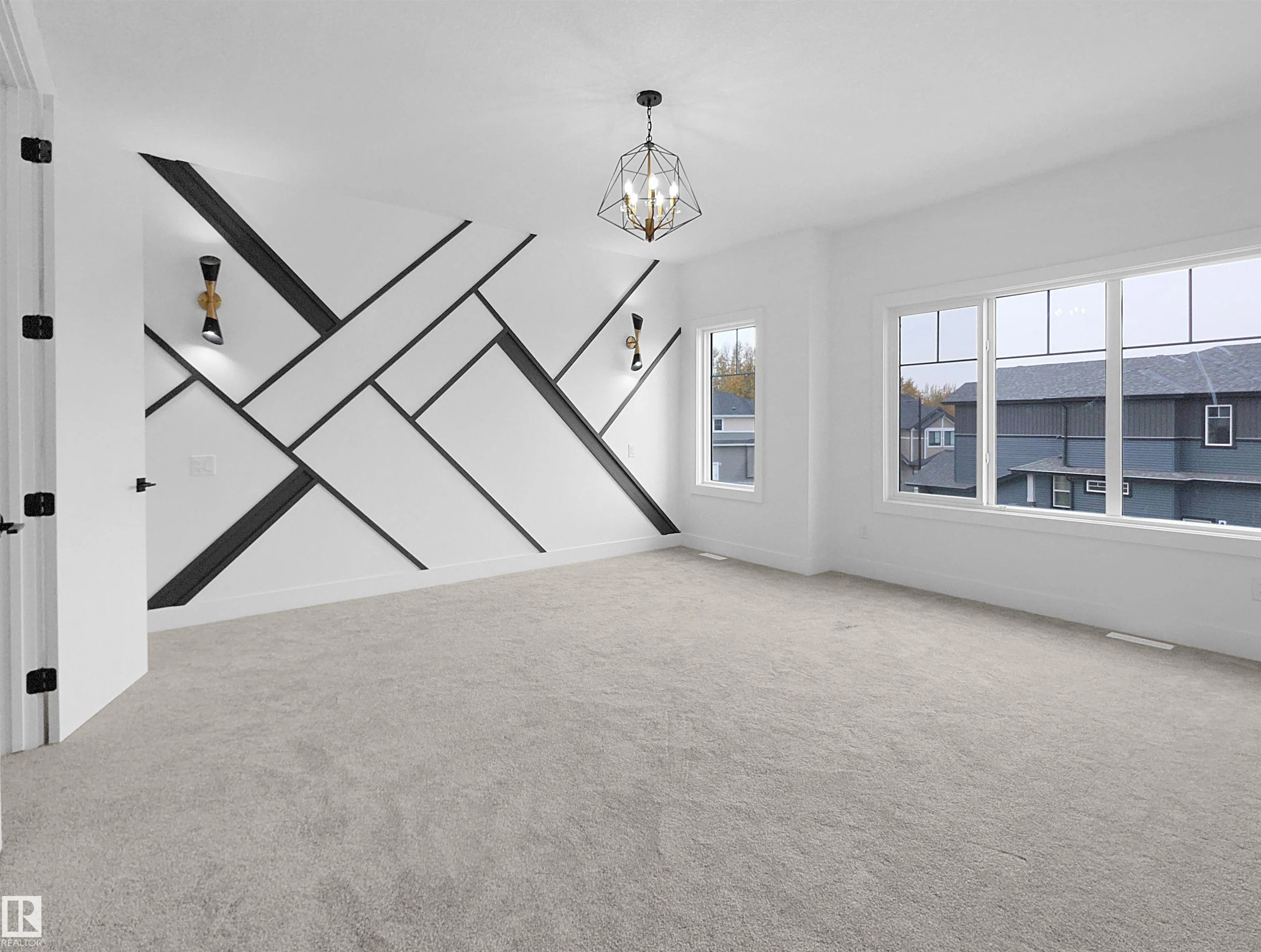 1107 GYRFALCON Crescent