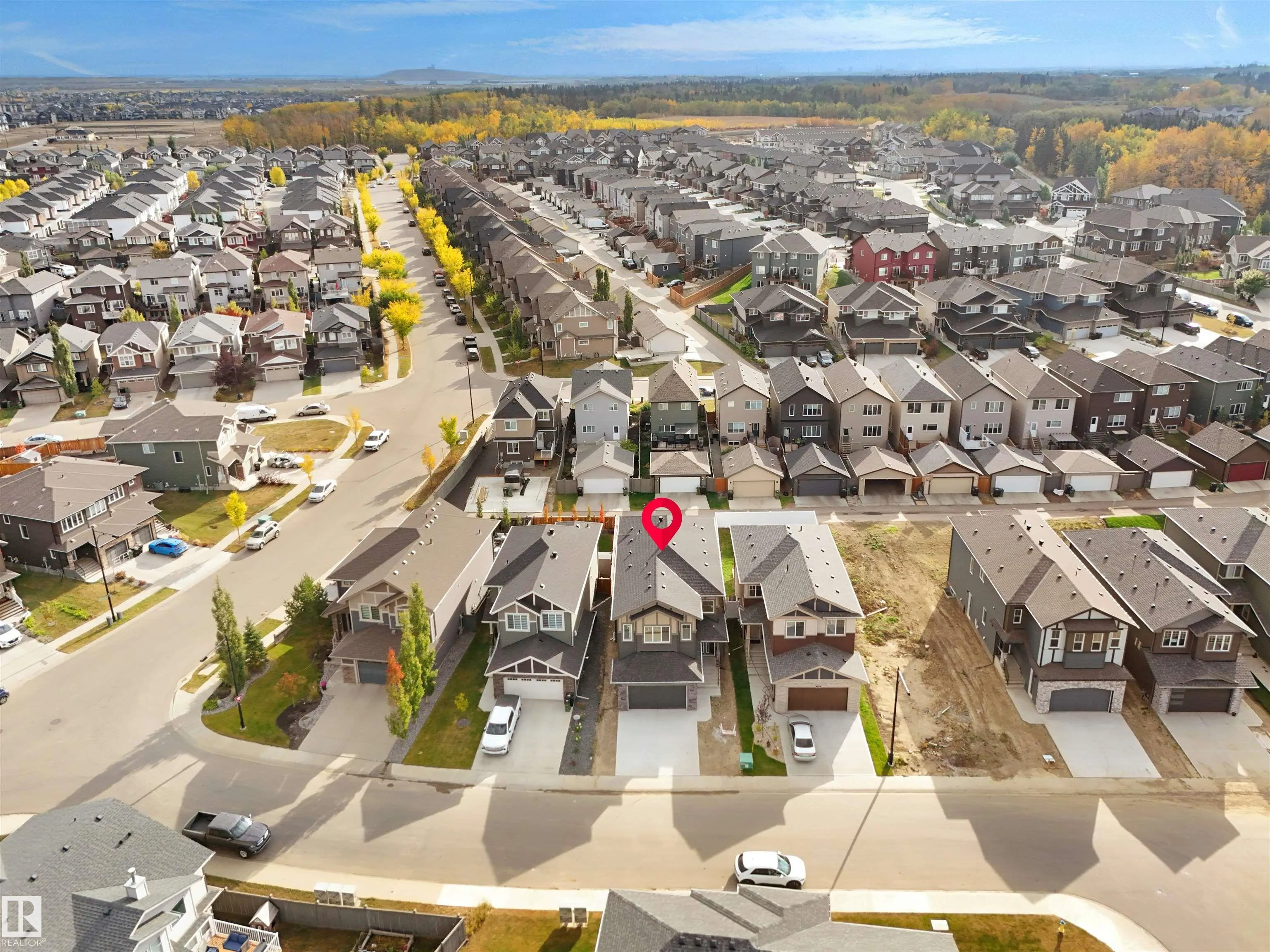 1107 GYRFALCON Crescent