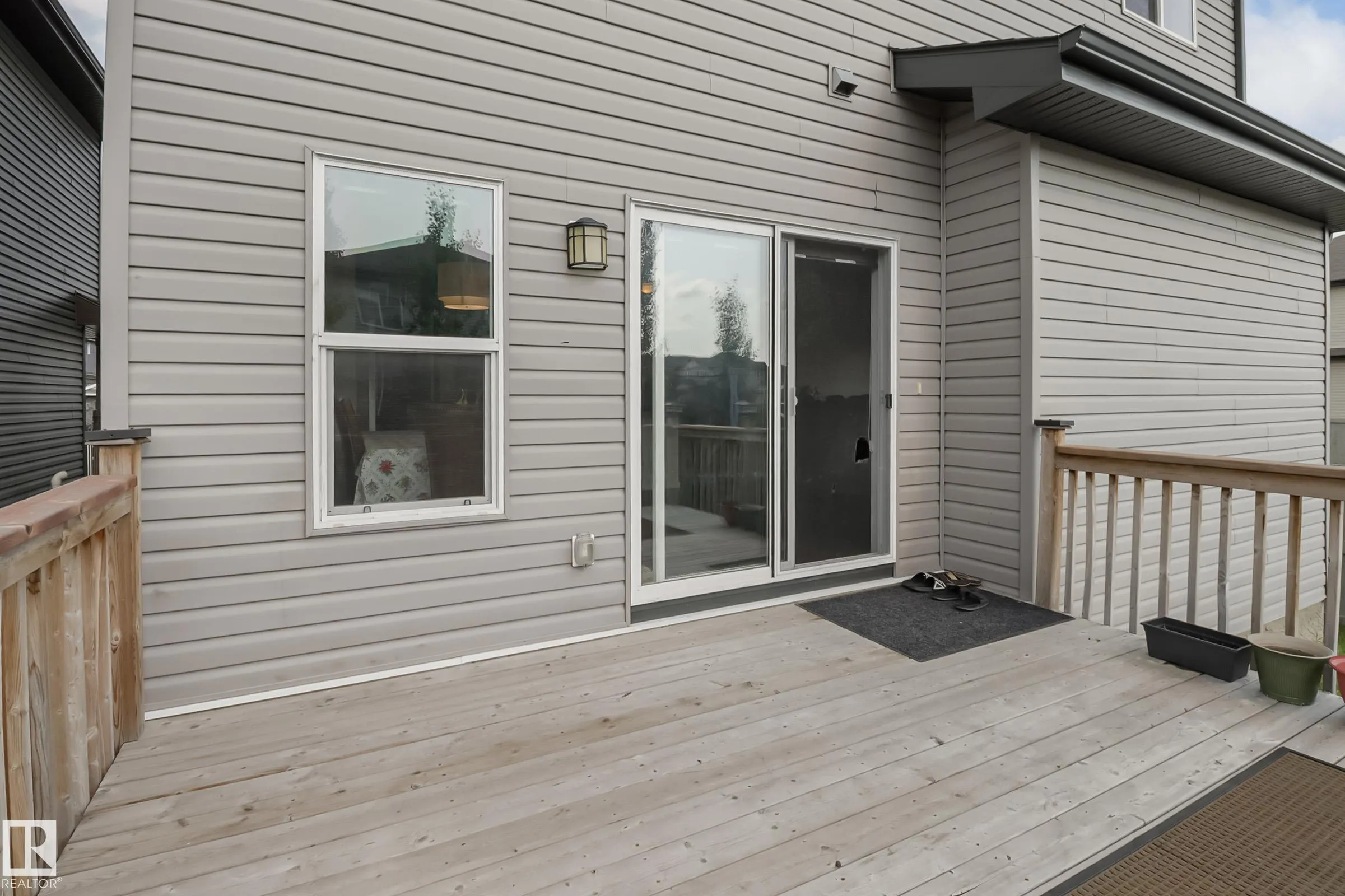 1404 29 Street