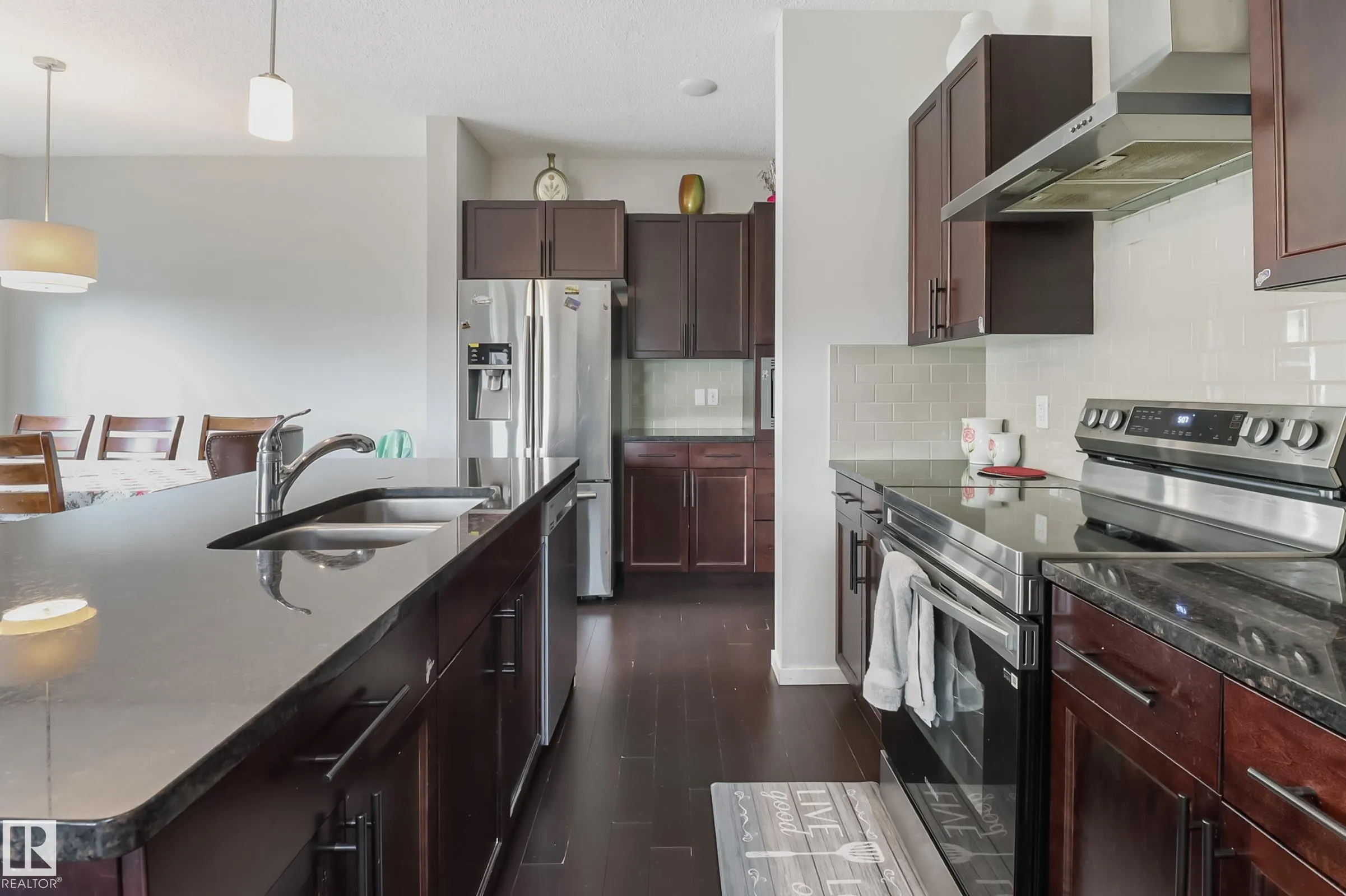 1404 29 Street