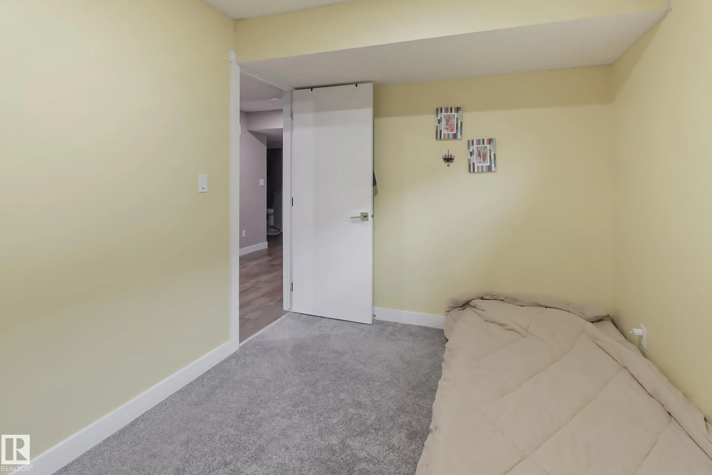 1404 29 Street