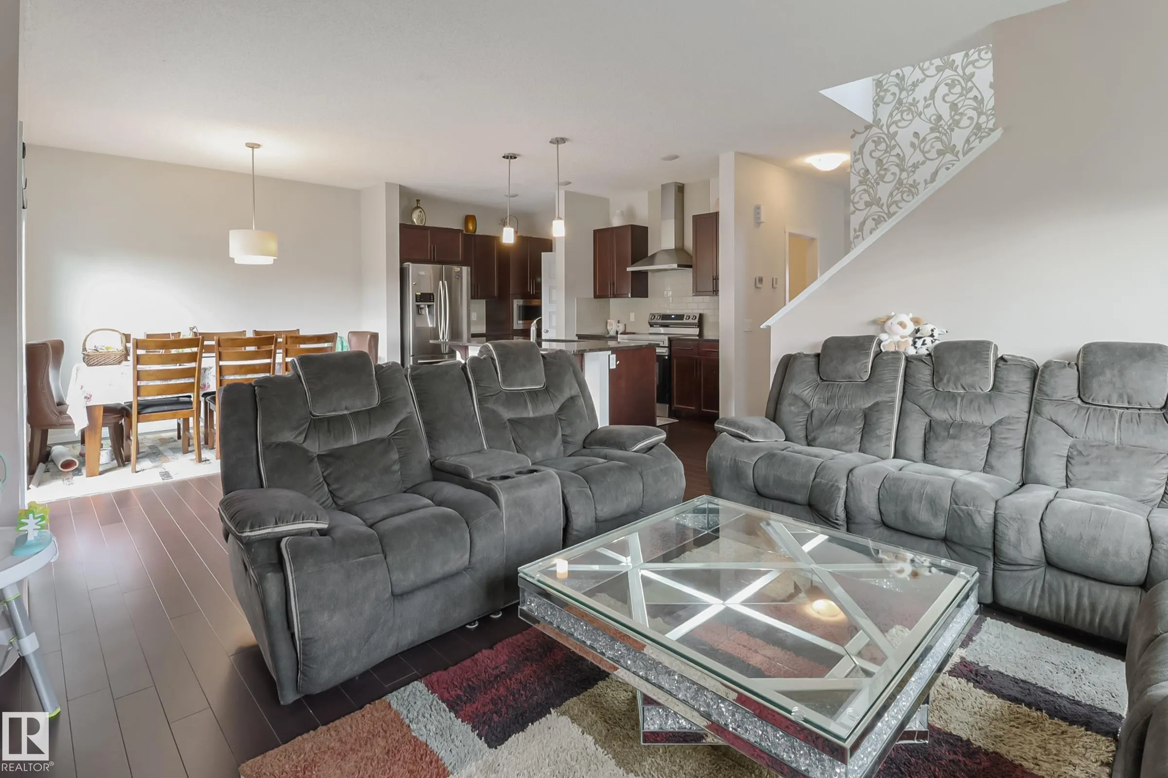 1404 29 Street