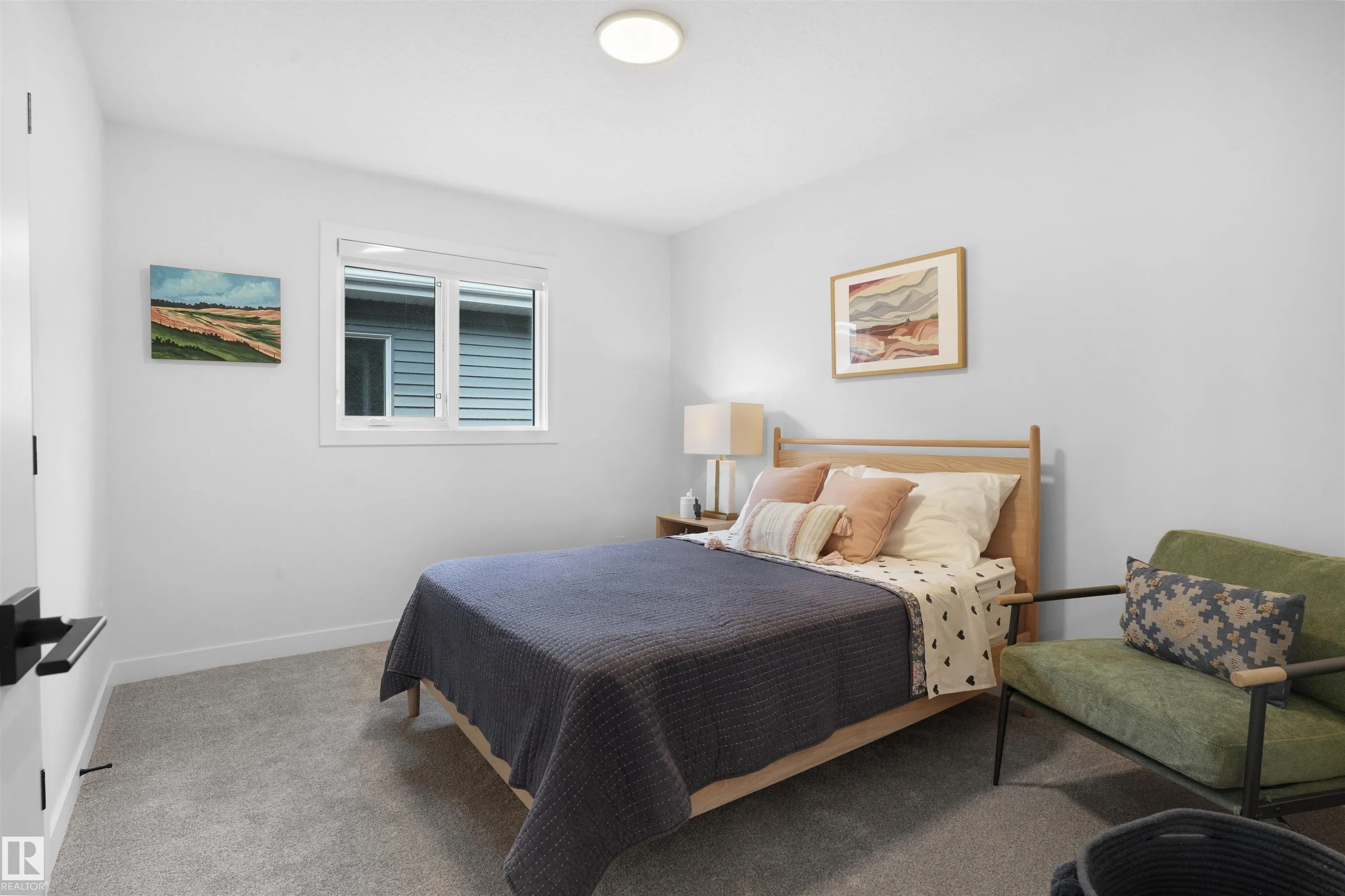 226 EDGEMONT GREEN Green