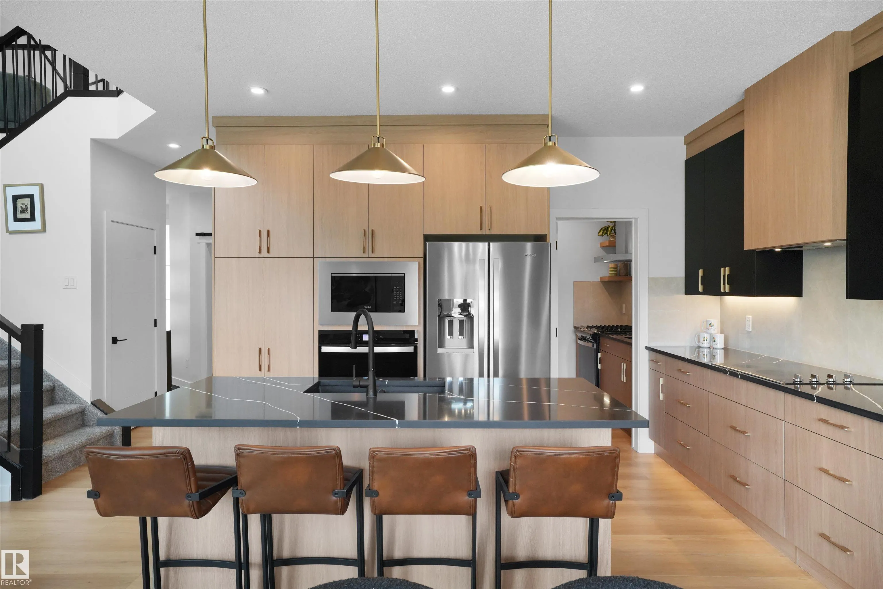 226 EDGEMONT GREEN Green