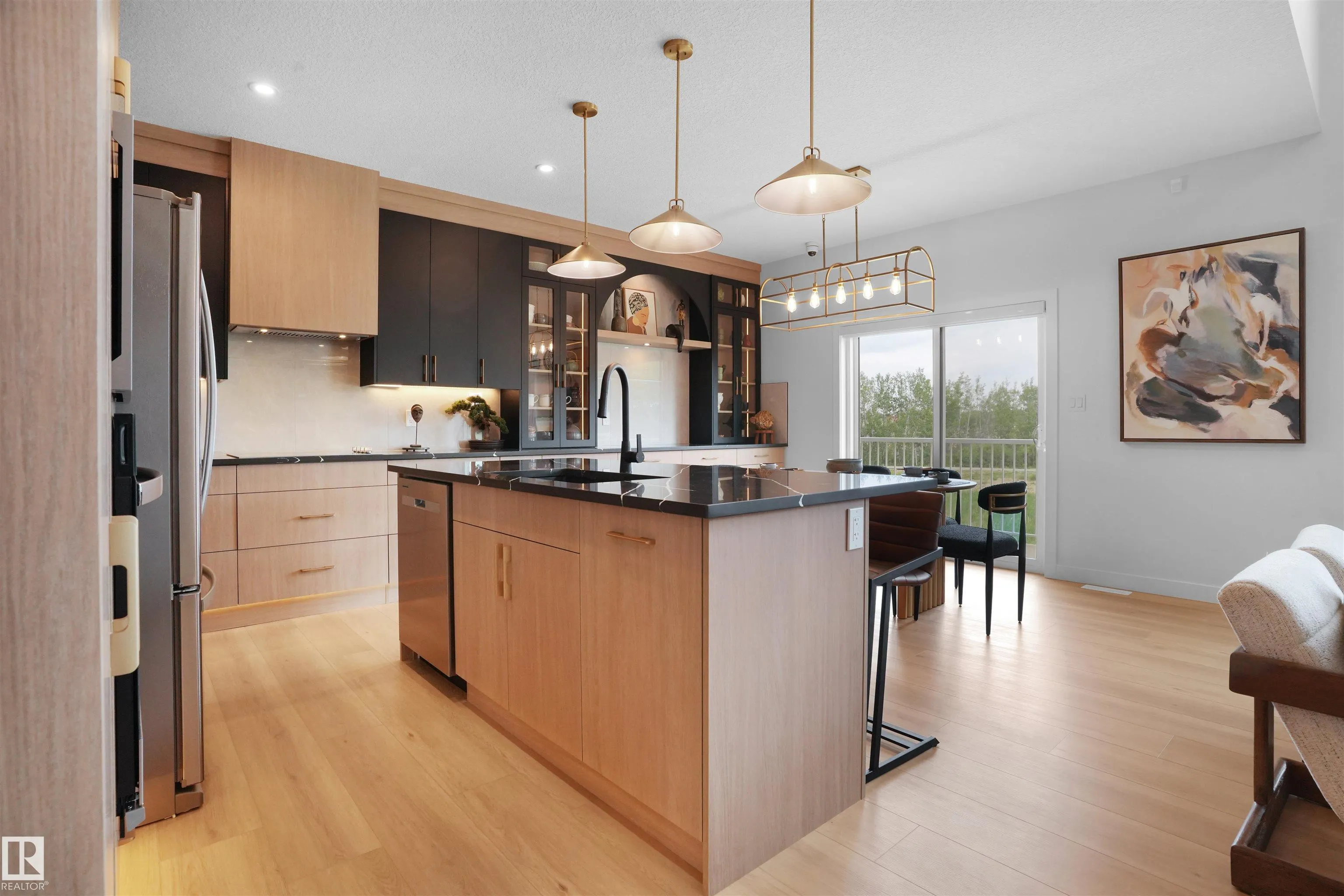 226 EDGEMONT GREEN Green