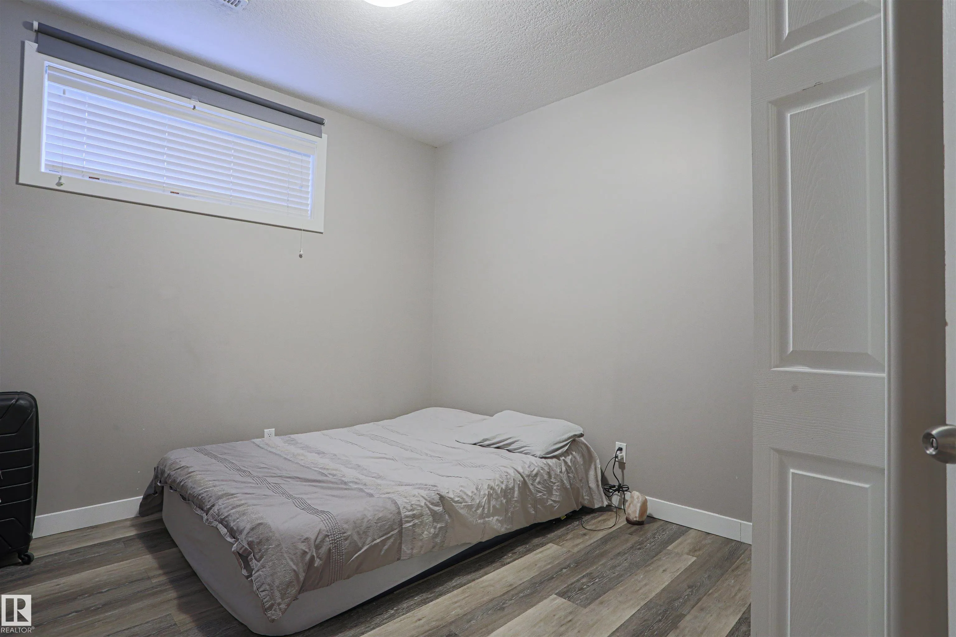8804 100 Street