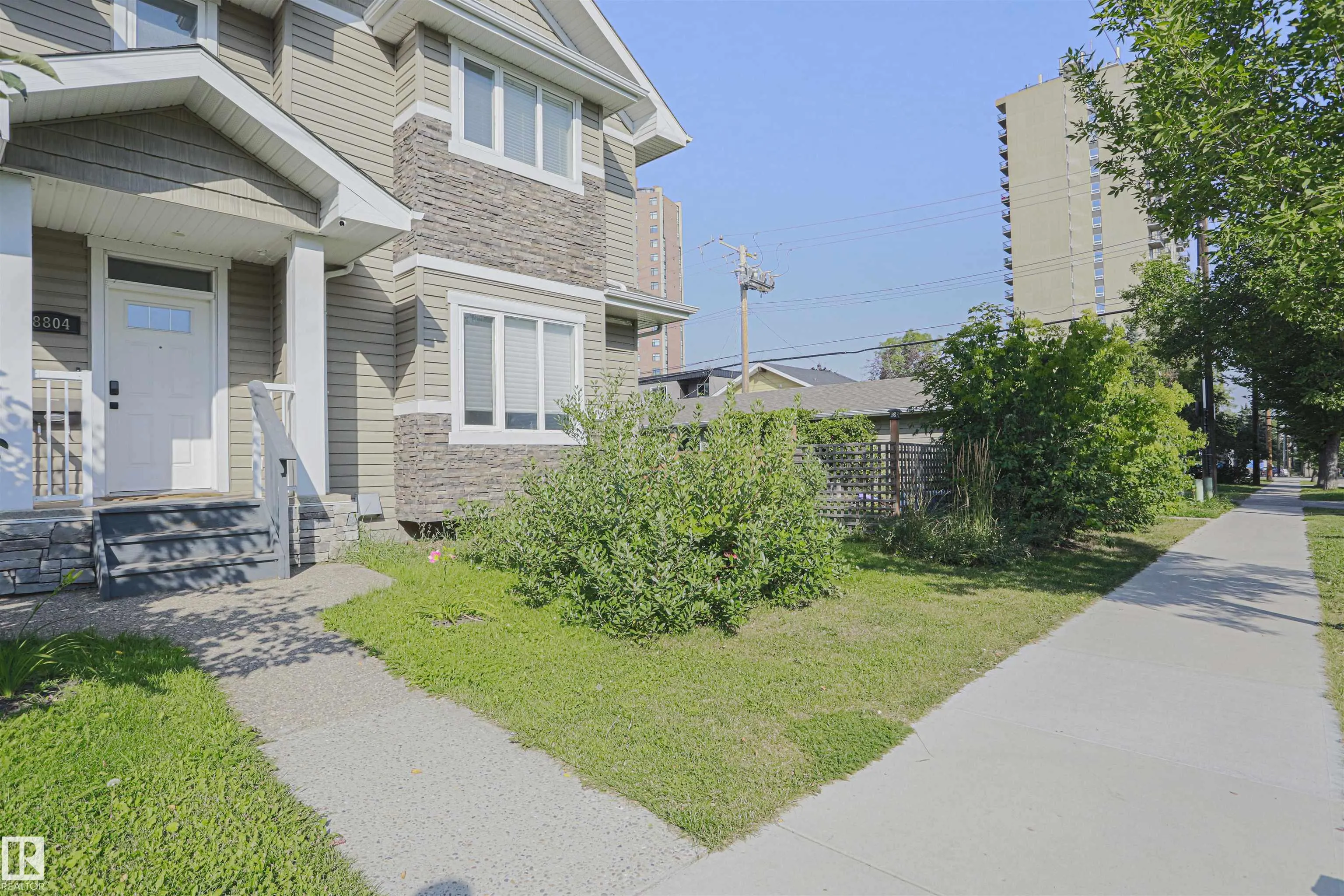 8804 100 Street