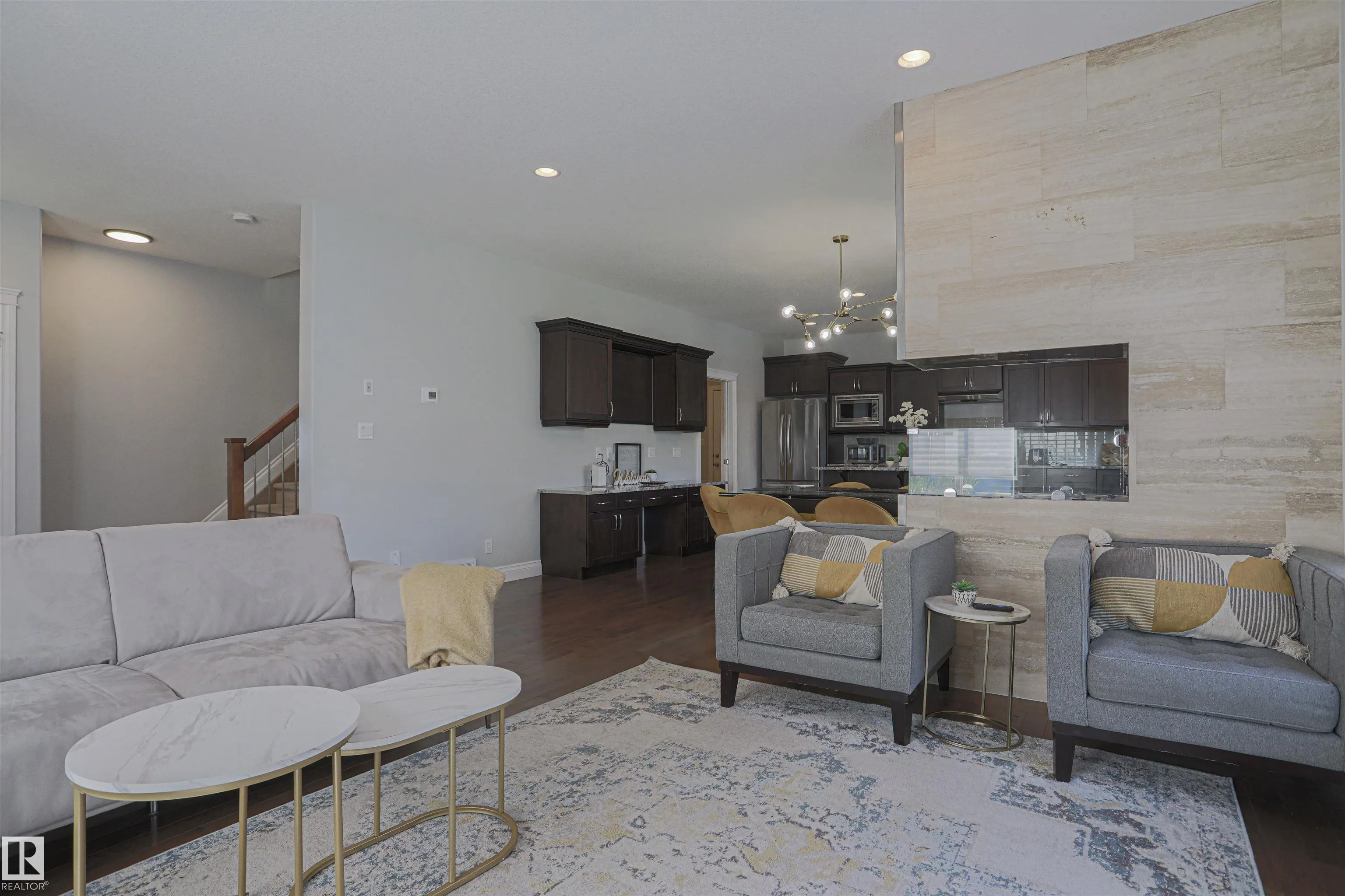 8804 100 Street