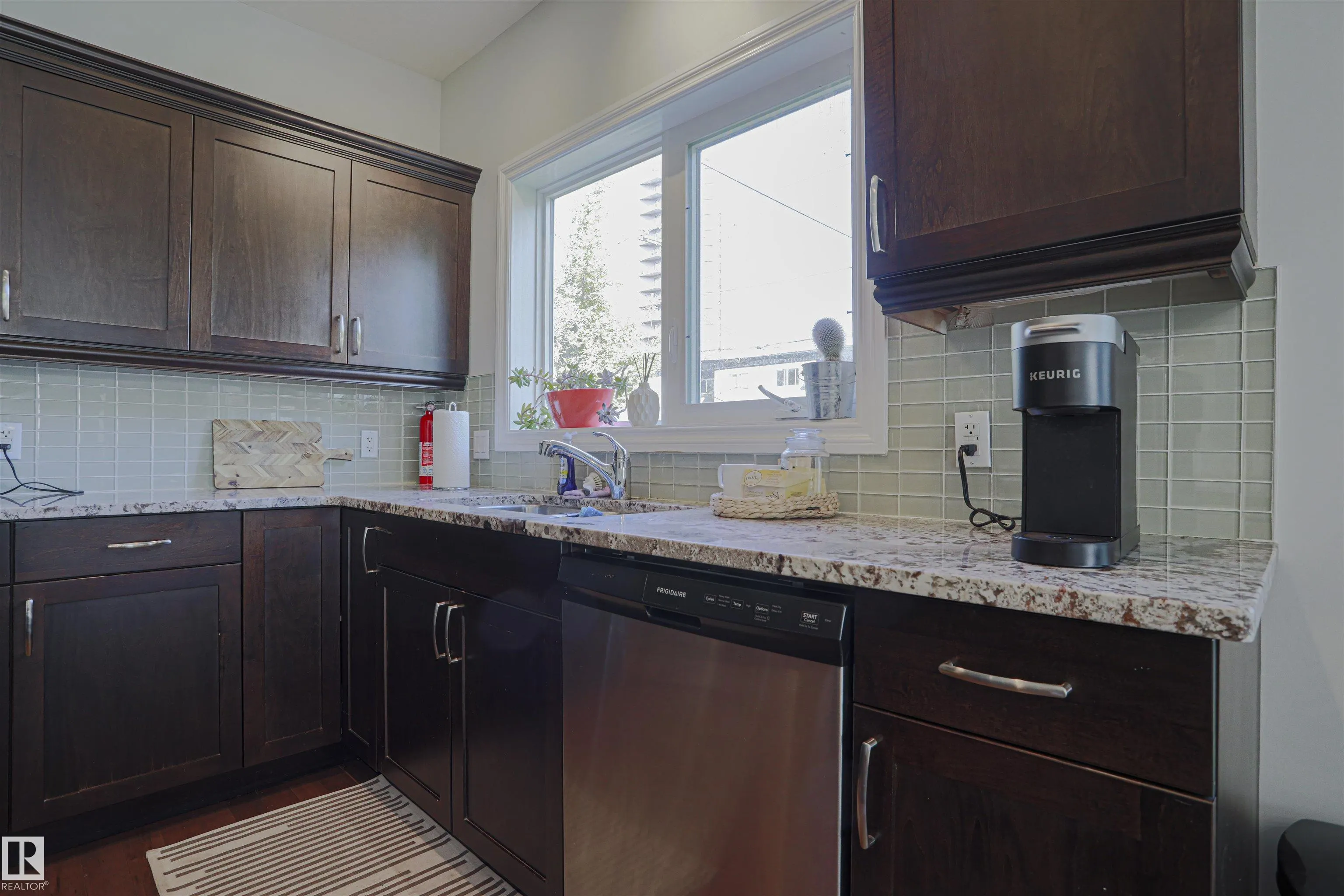 8804 100 Street