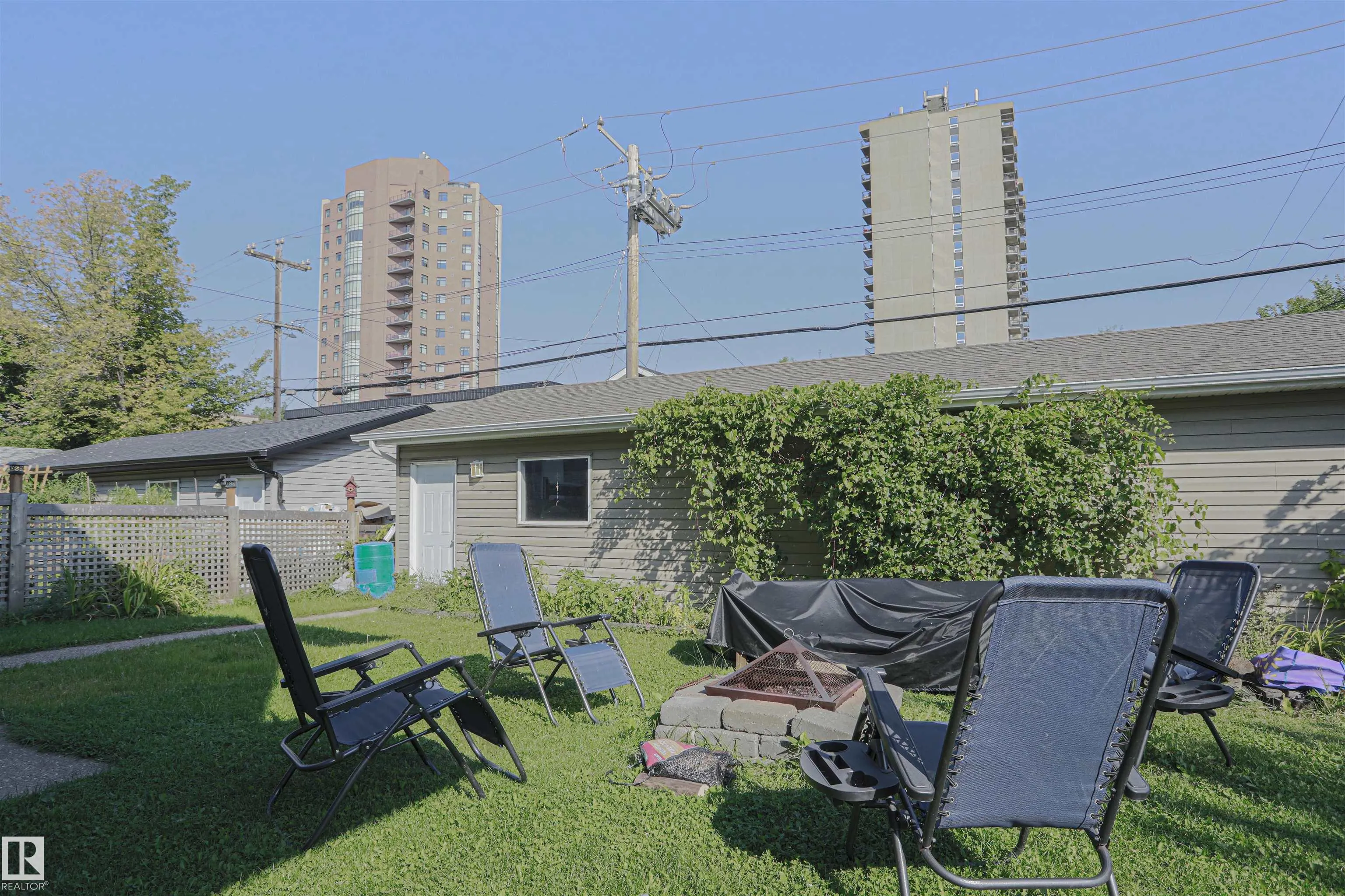 8804 100 Street