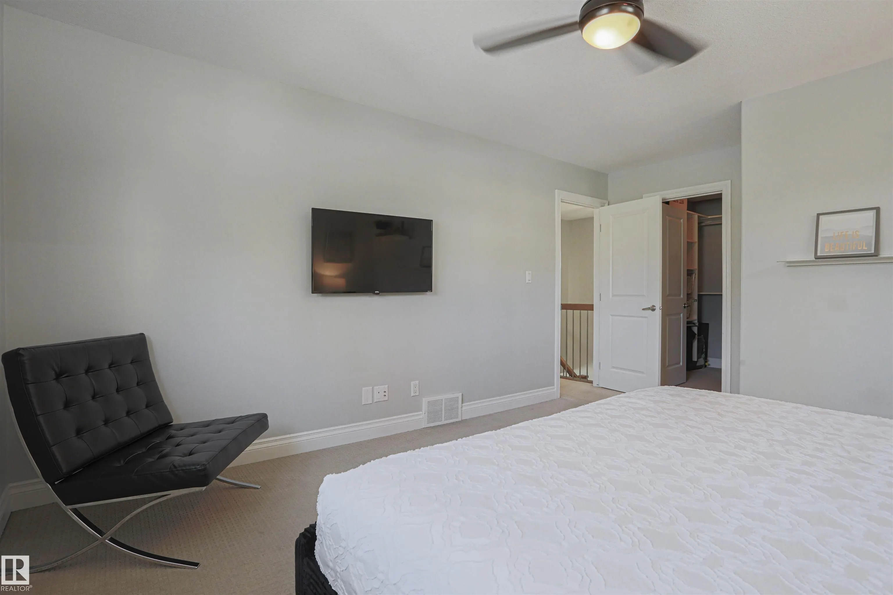 8804 100 Street