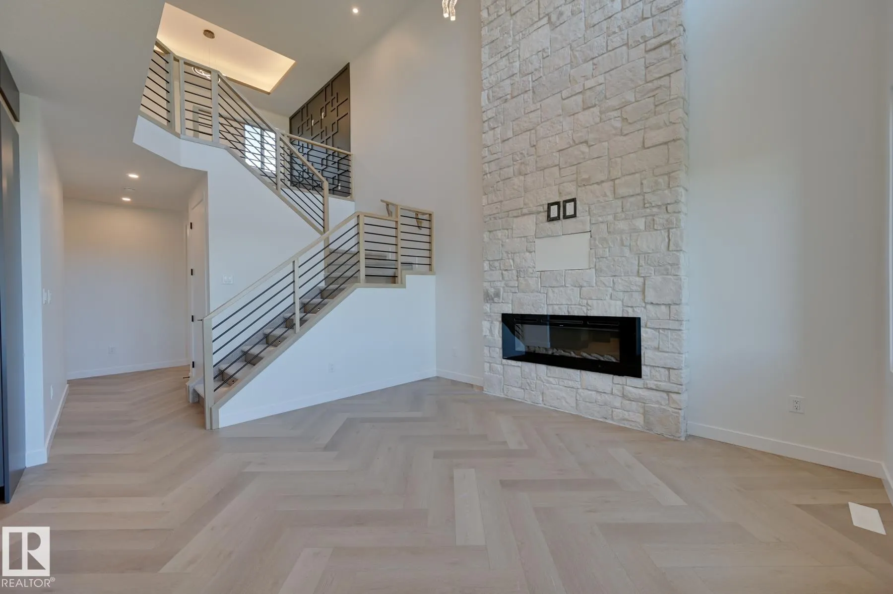 88 ELDRIDGE Point(e)