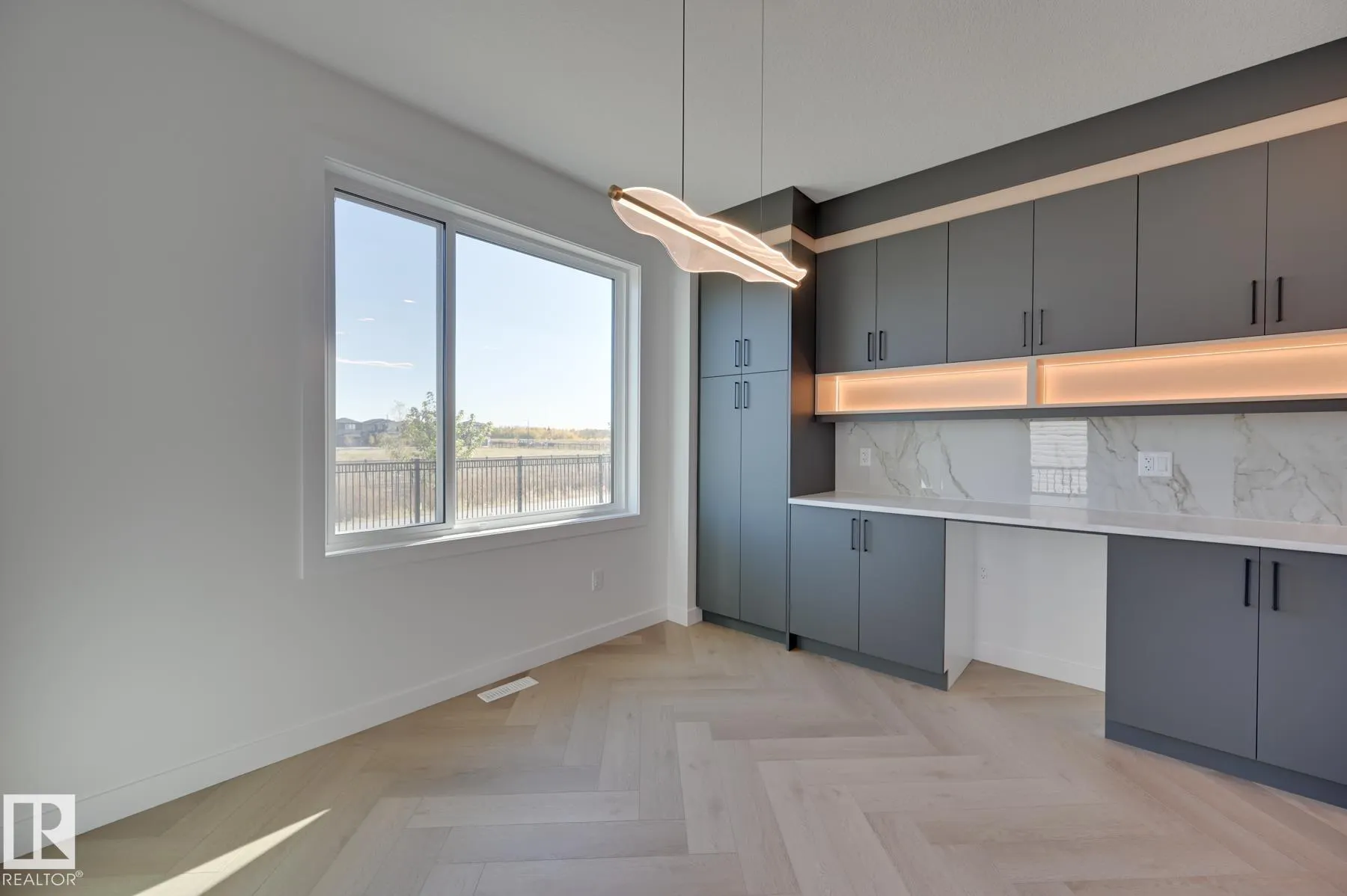 88 ELDRIDGE Point(e)