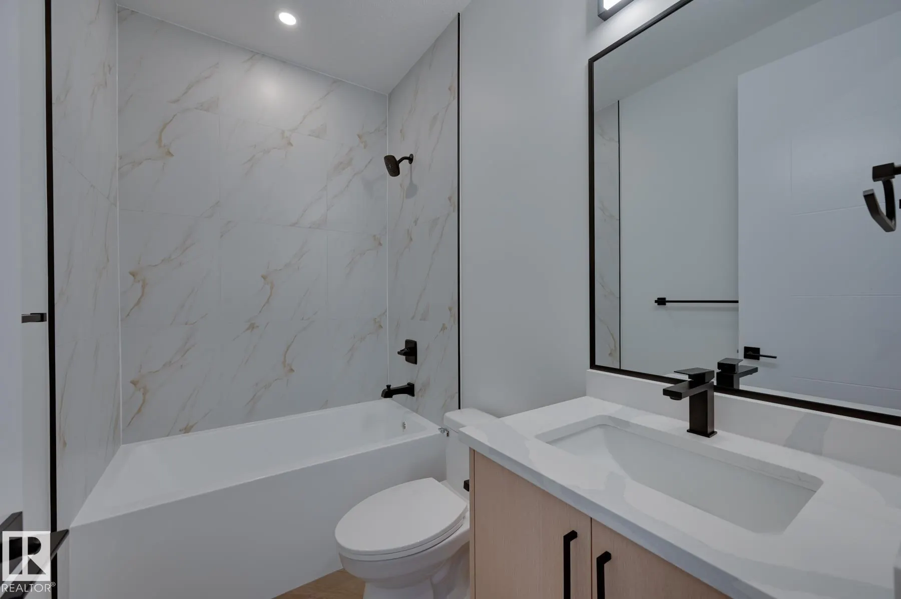 88 ELDRIDGE Point(e)