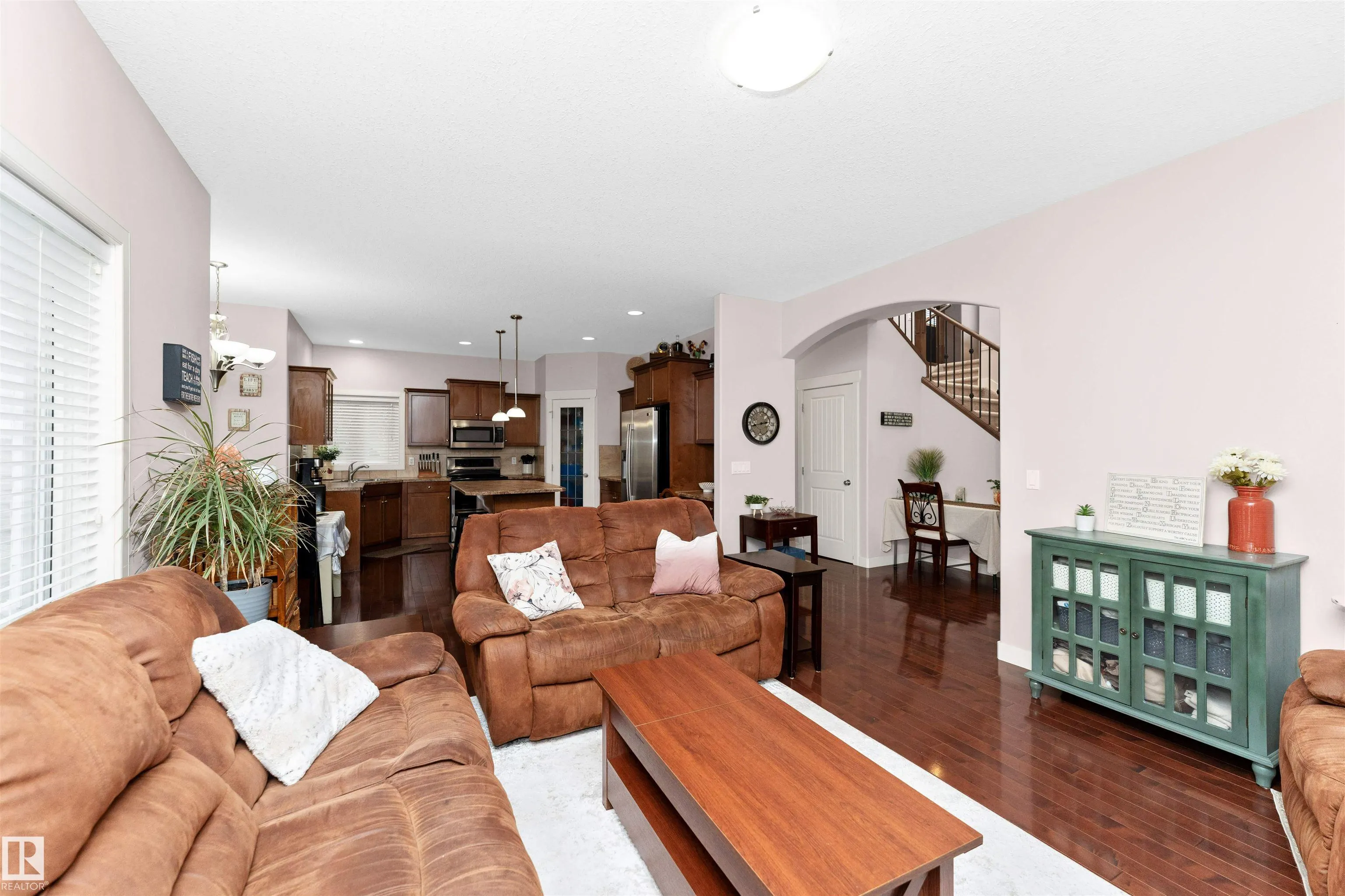 44 WALTERS Place