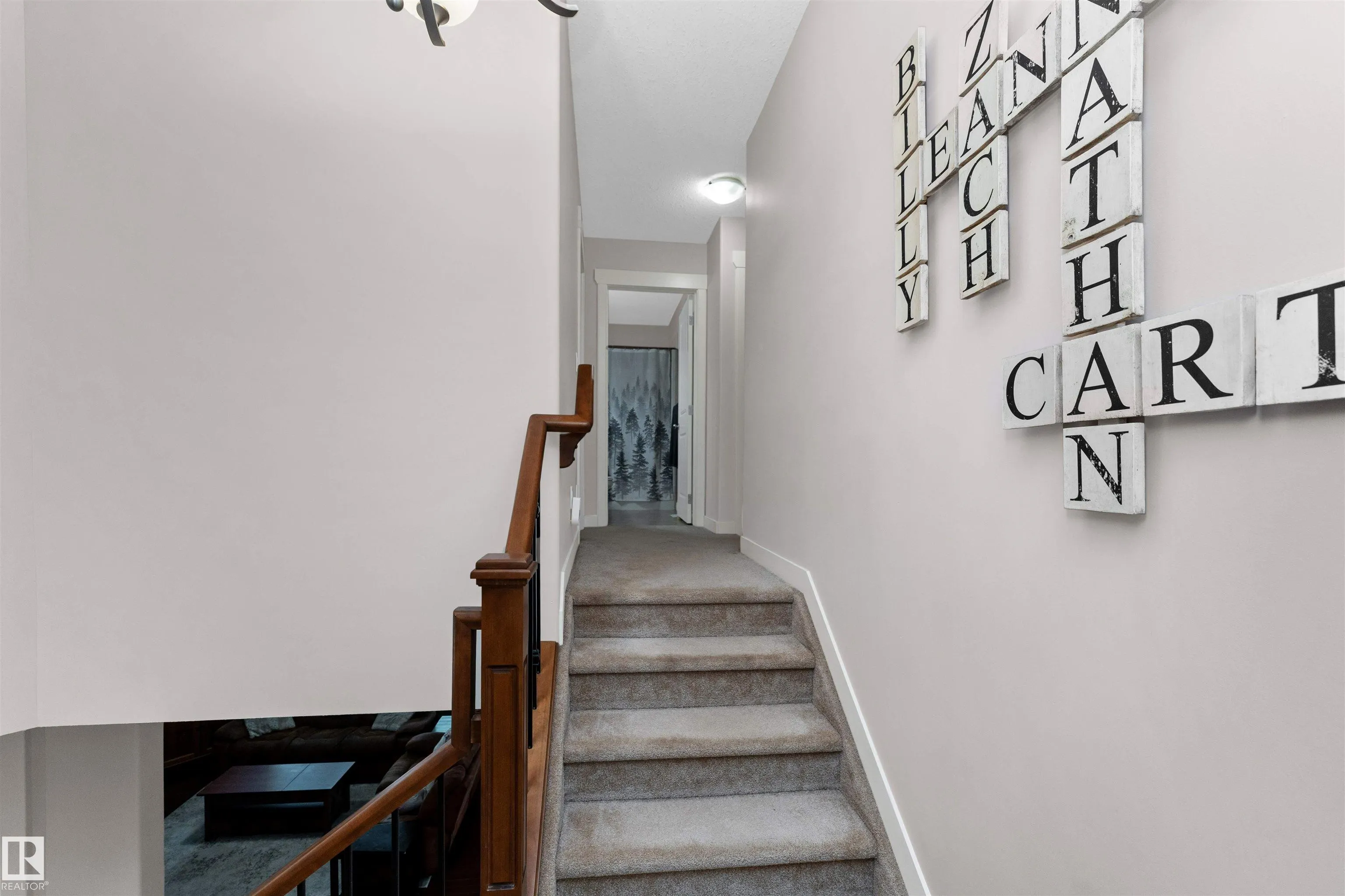 44 WALTERS Place