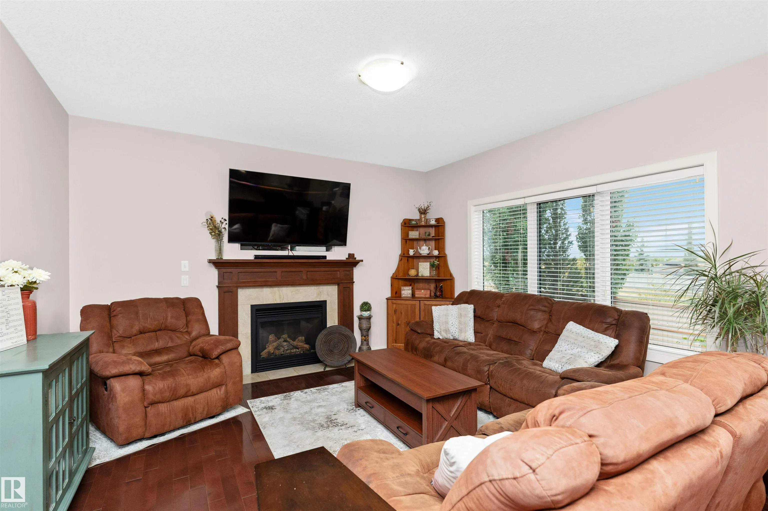 44 WALTERS Place