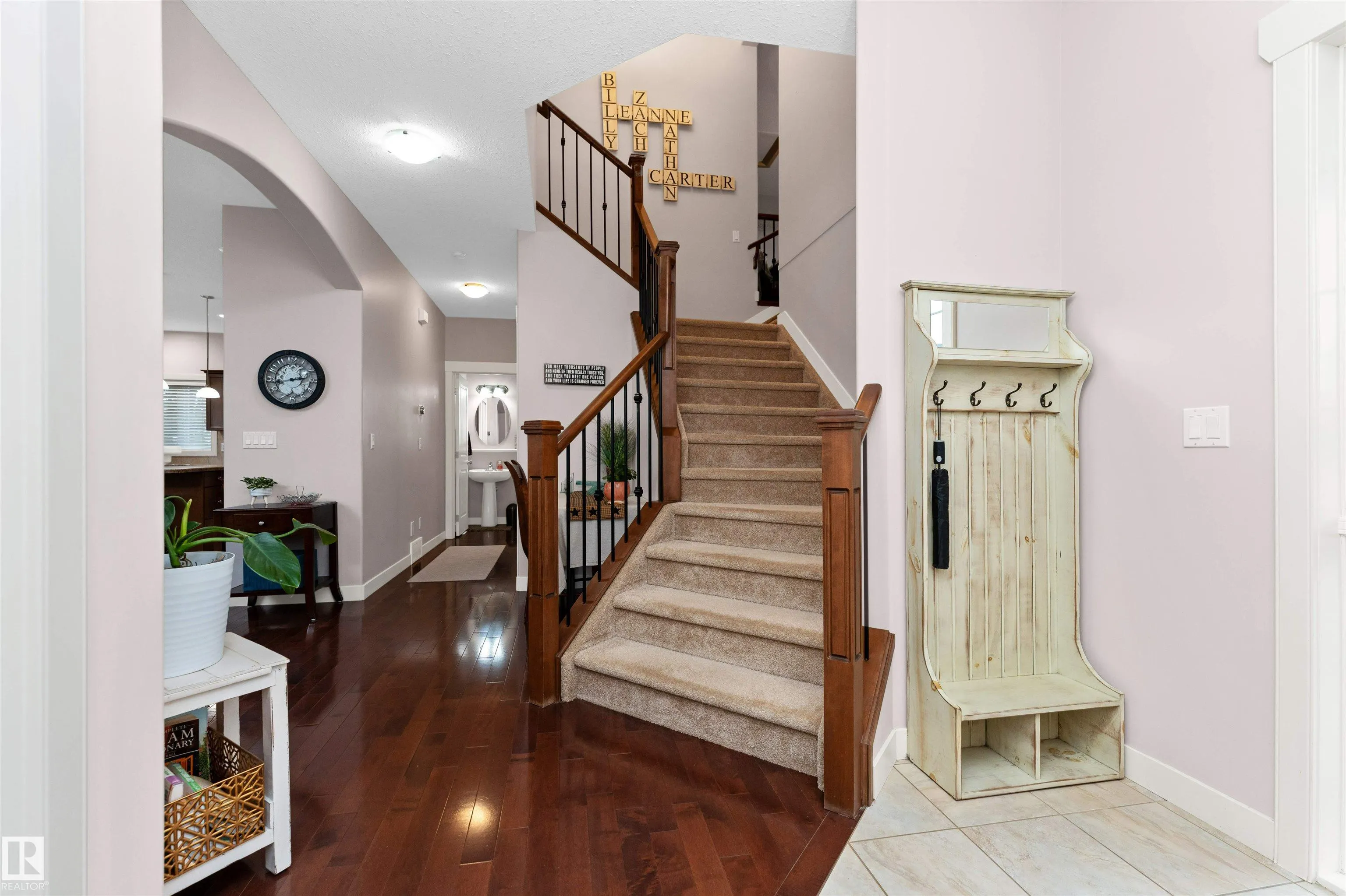 44 WALTERS Place
