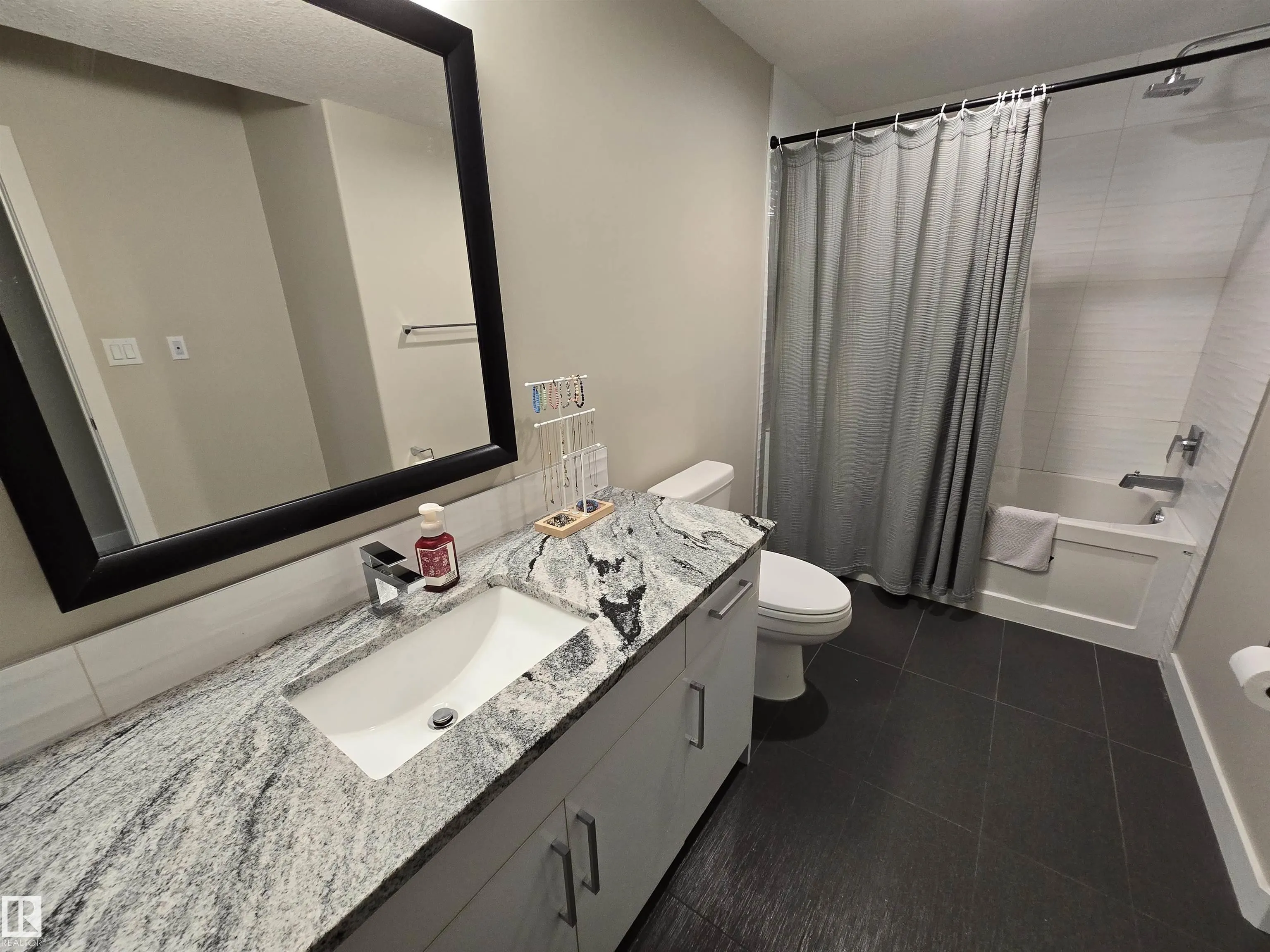 4116 SUMMERLAND Drive