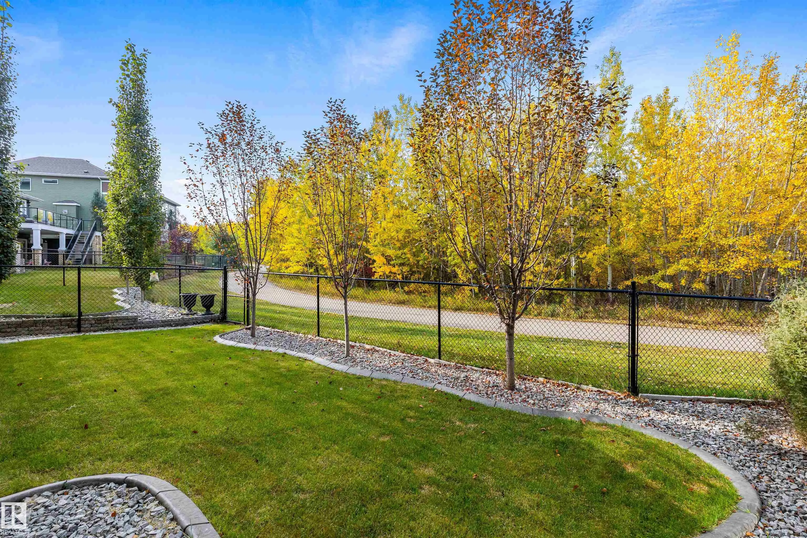 1748 TANAGER Close
