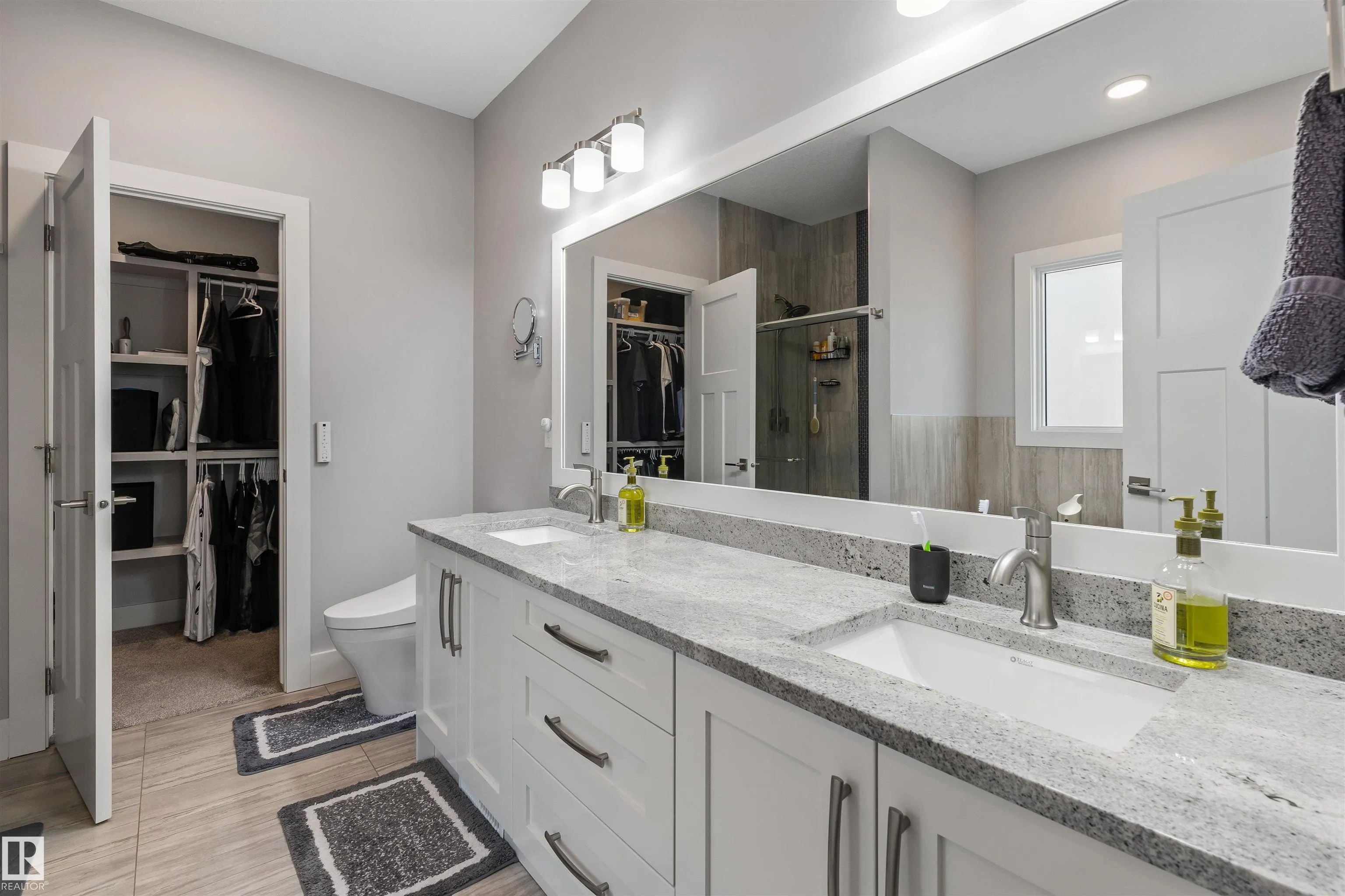 1748 TANAGER Close