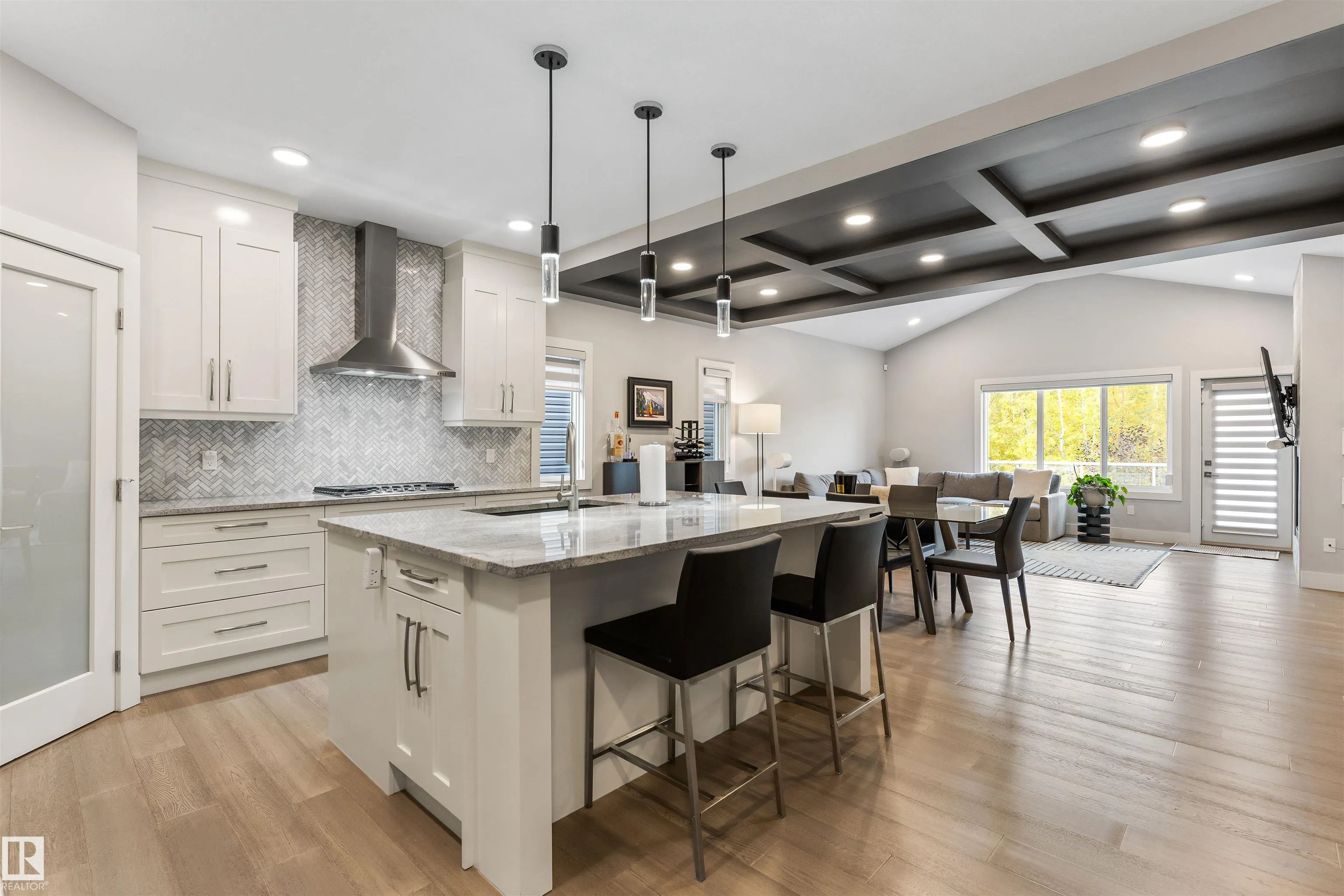 1748 TANAGER Close