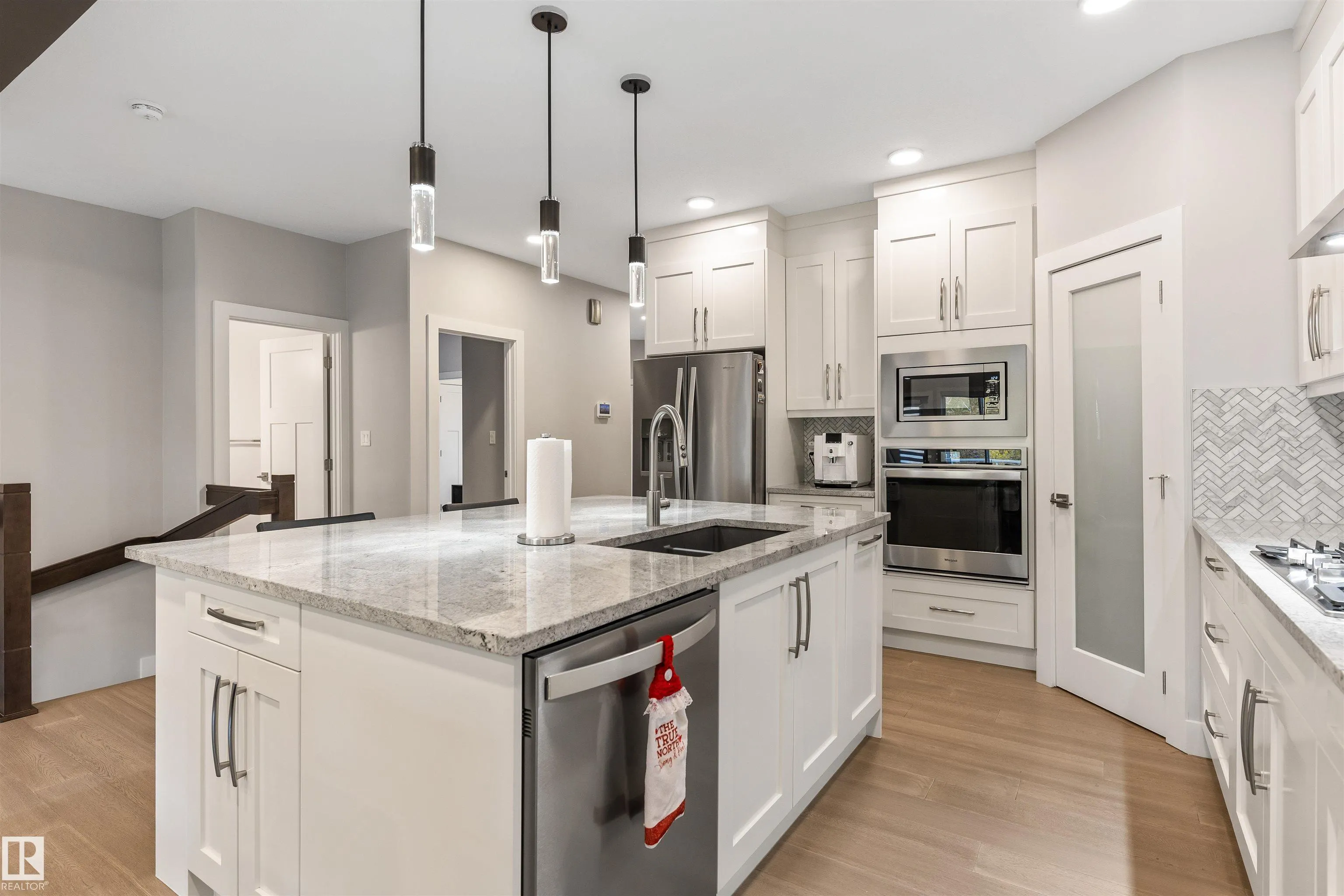 1748 TANAGER Close