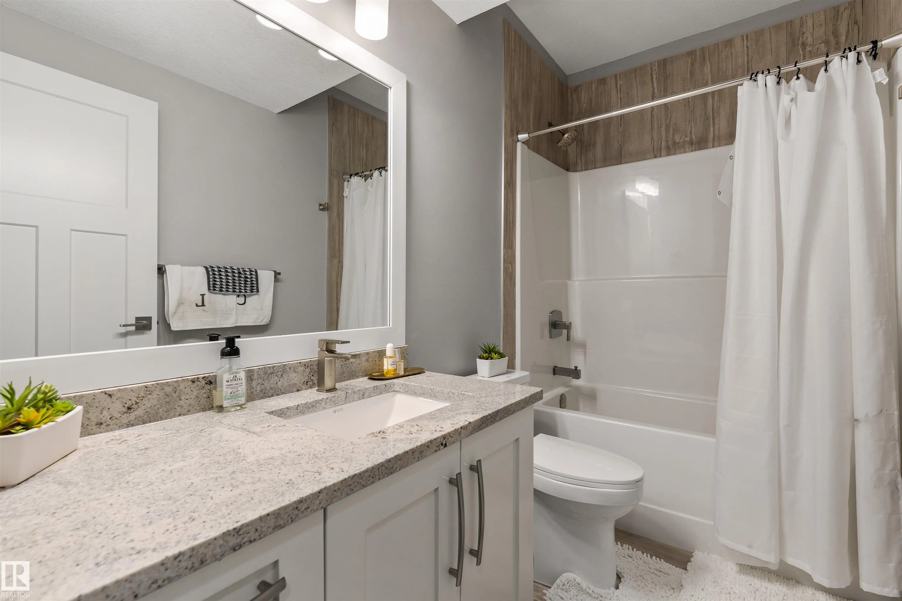 1748 TANAGER Close