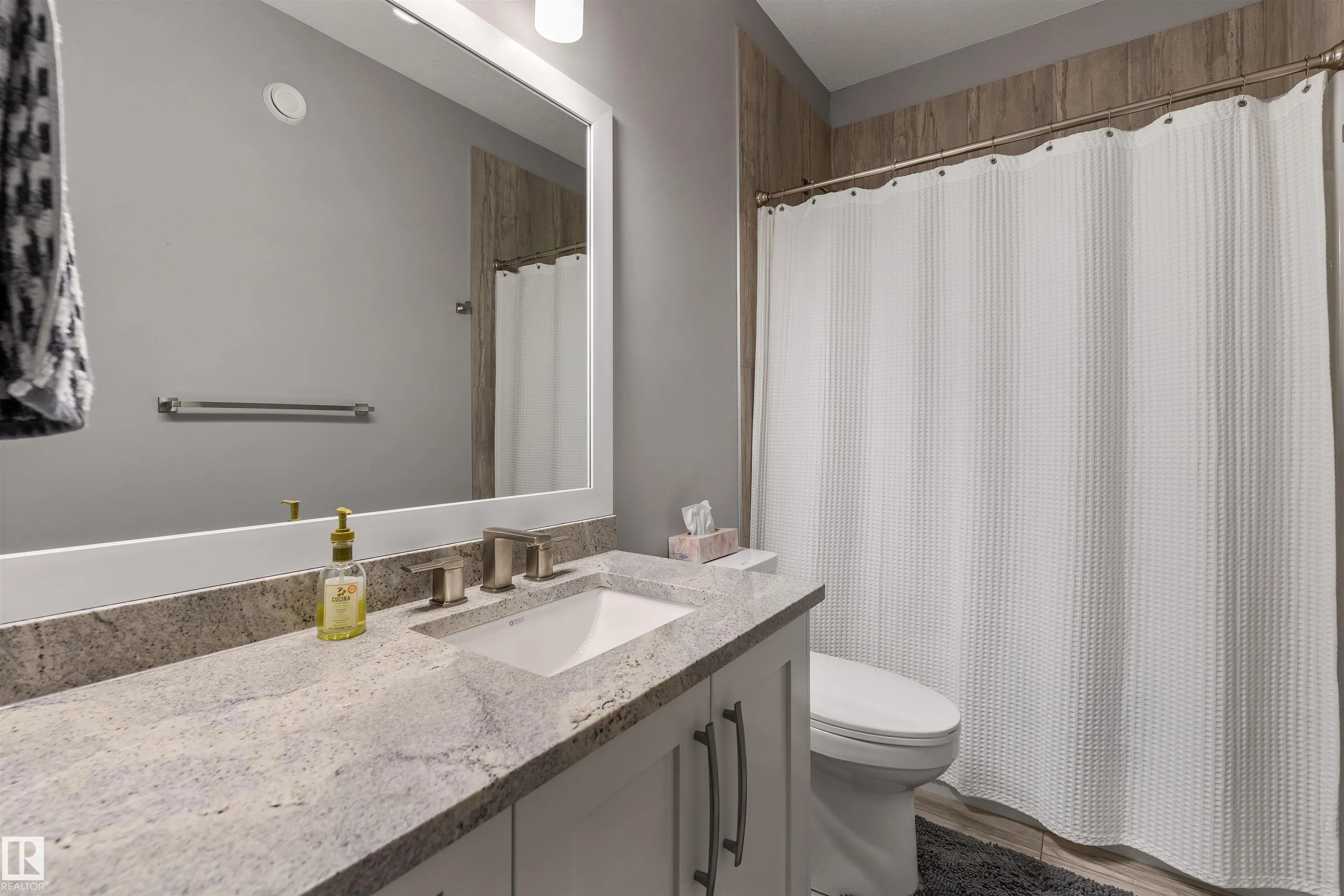 1748 TANAGER Close