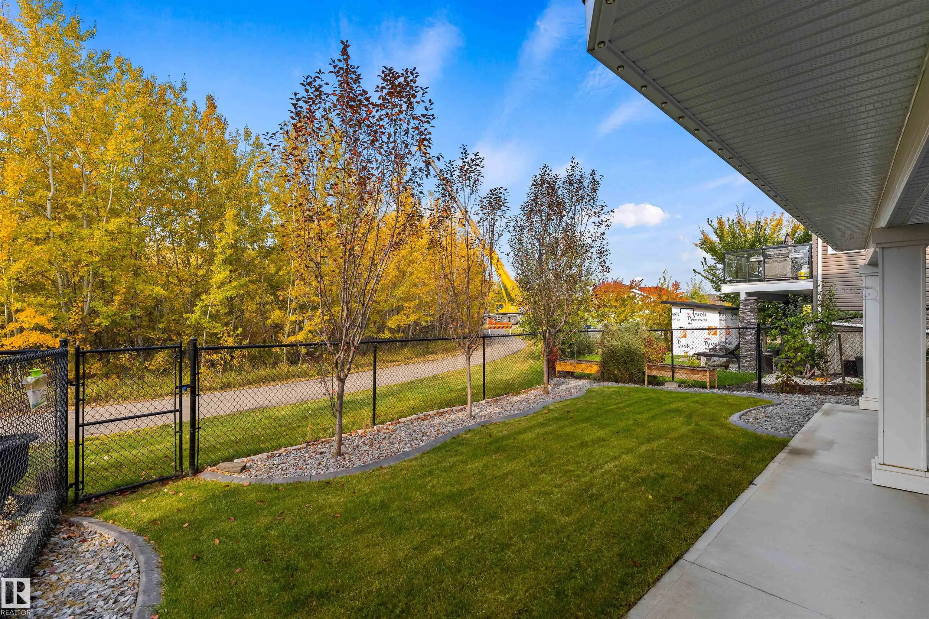 1748 TANAGER Close