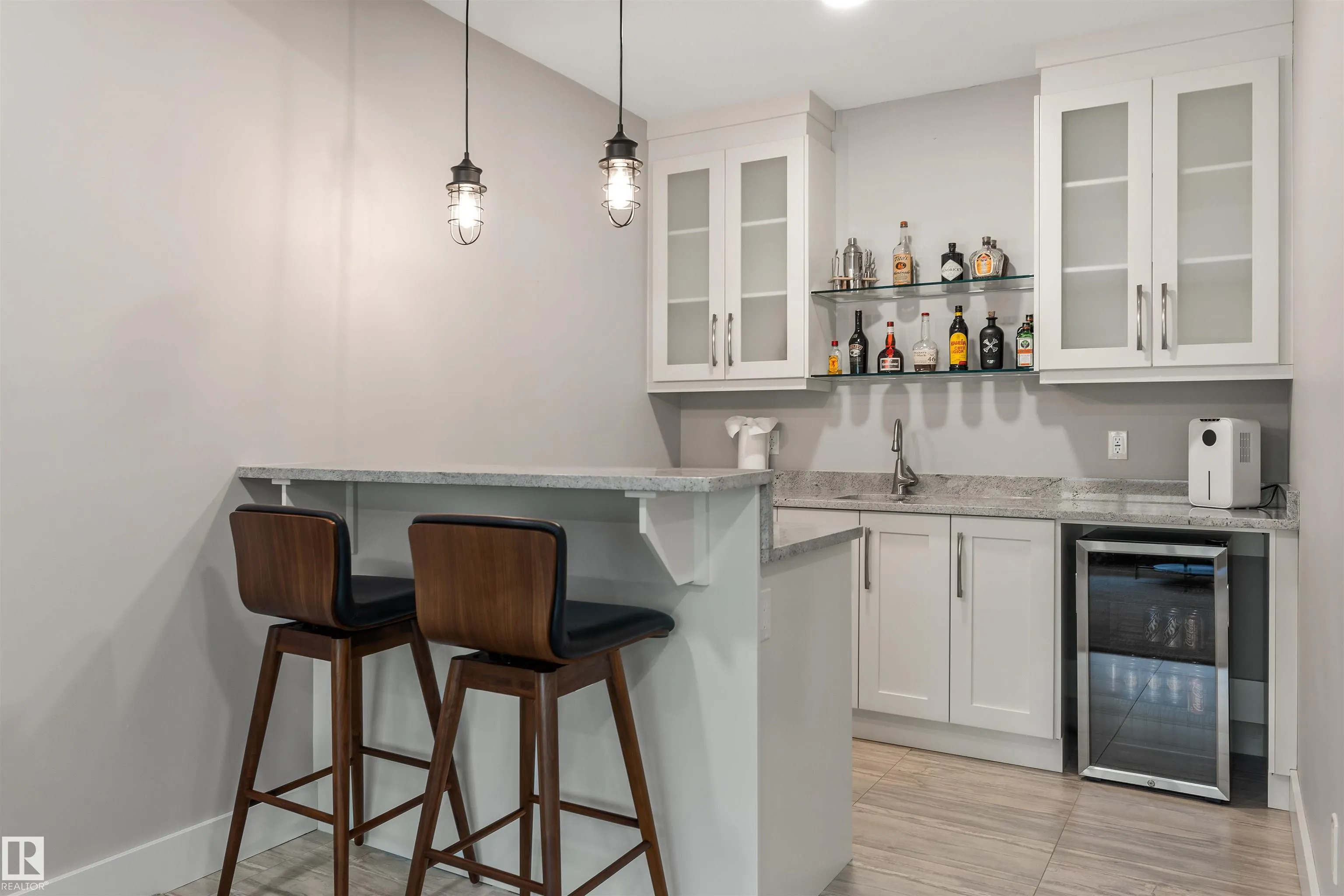 1748 TANAGER Close